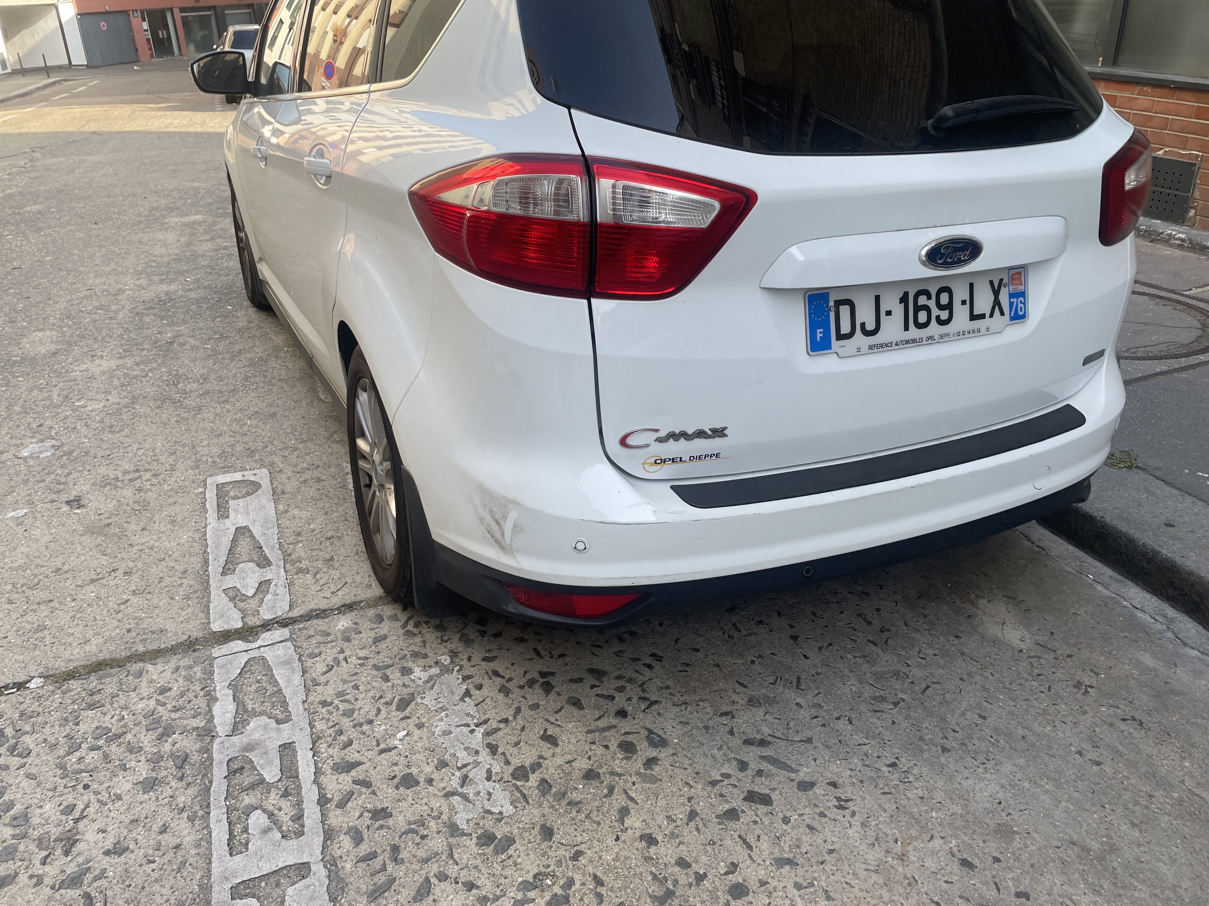 Ford C-Max avec Régulateur de vitesse