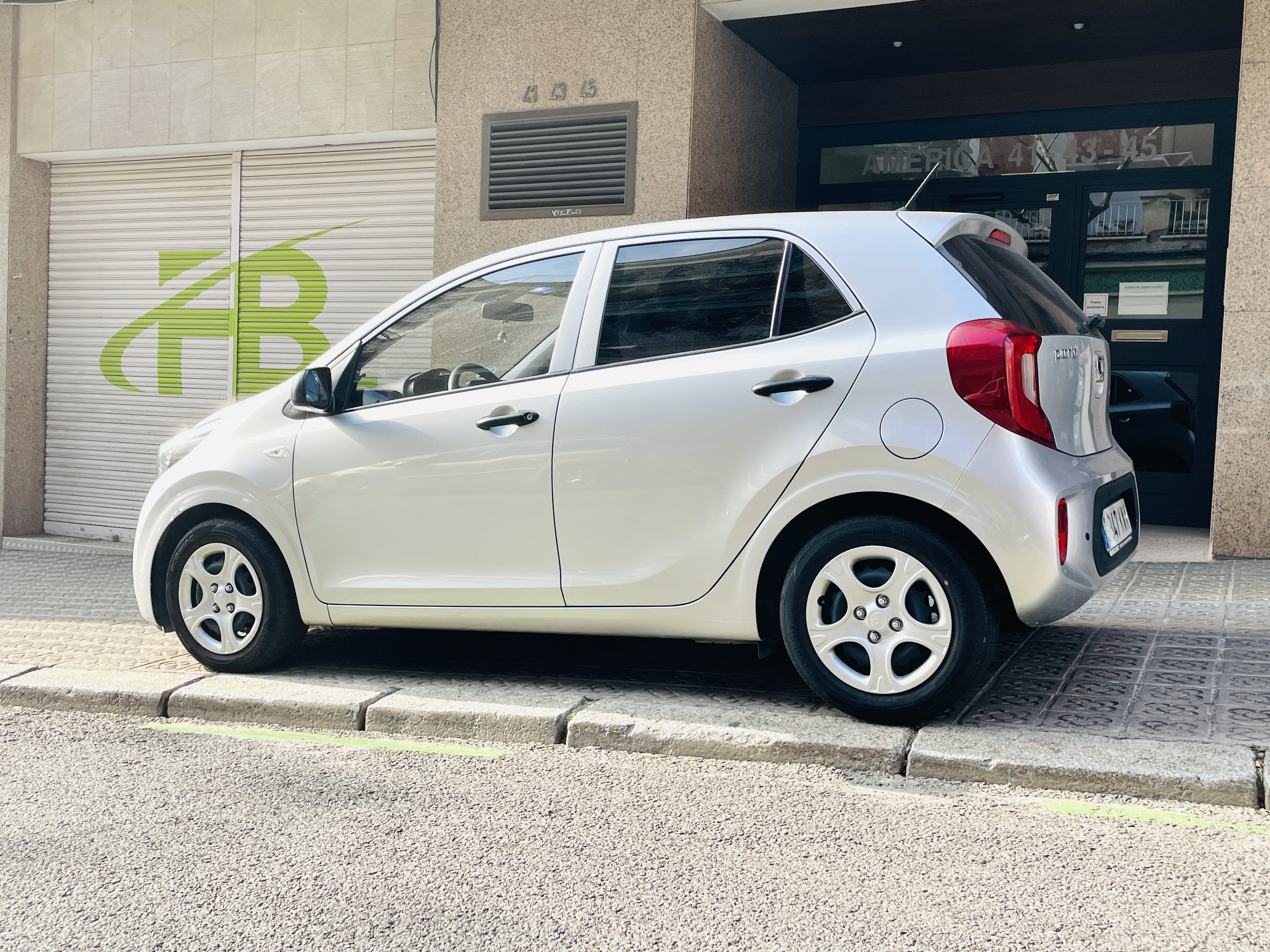 Kia Picanto con Aire acondicionado