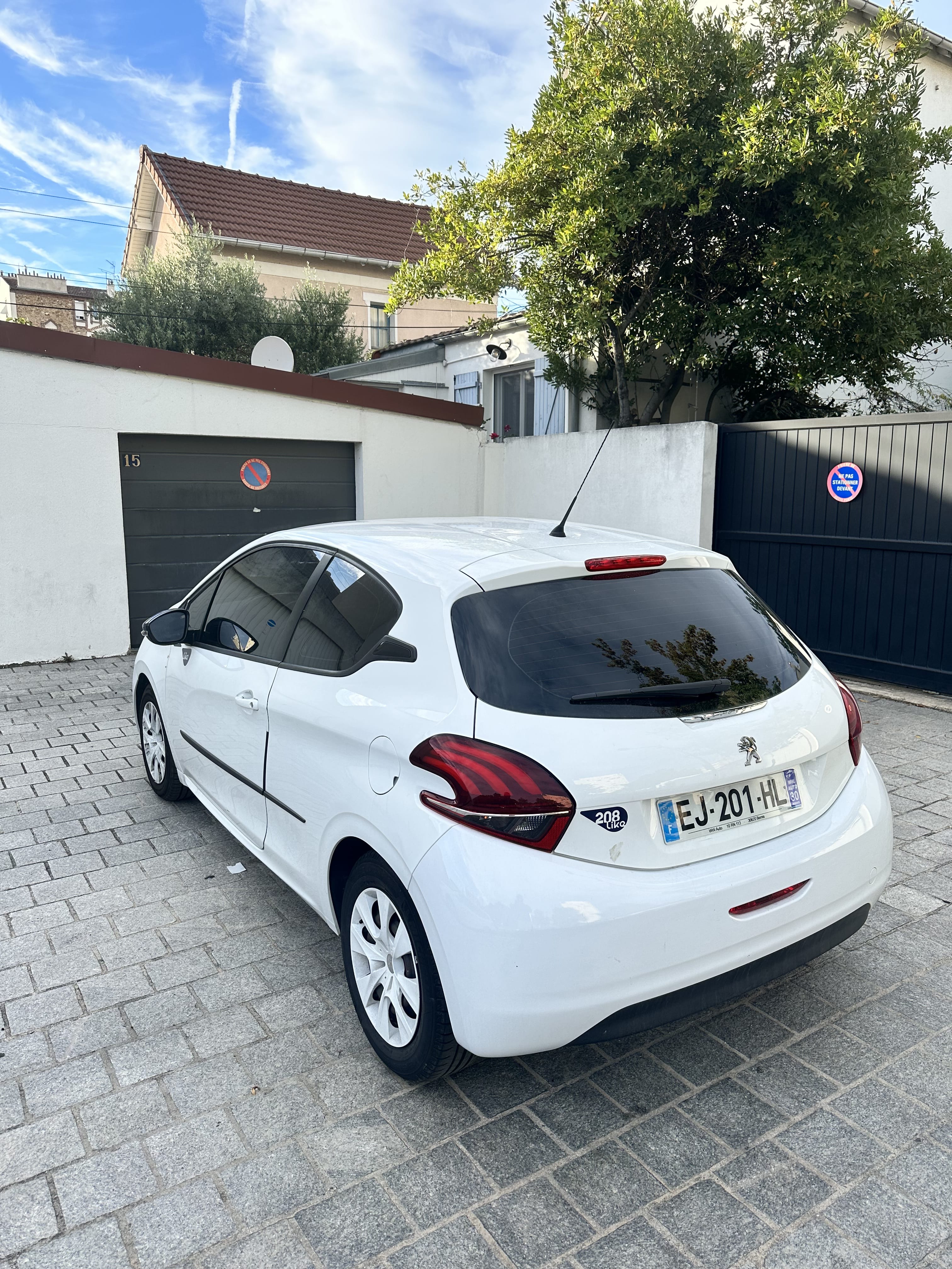 Peugeot 208 avec Régulateur de vitesse