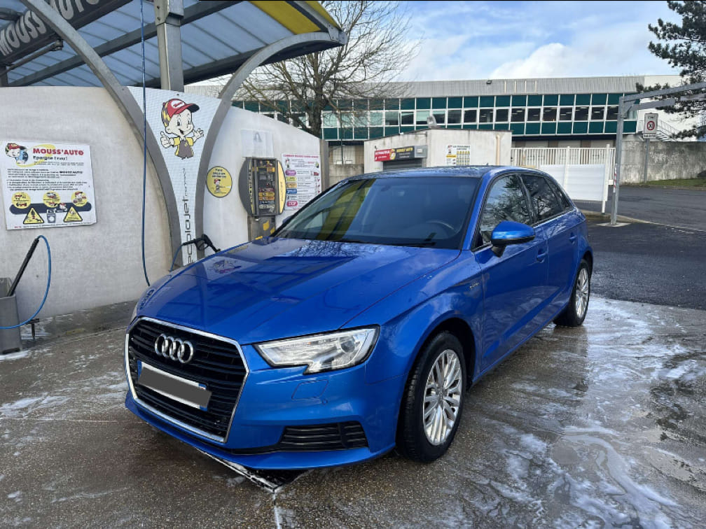 Audi A3 Sportback avec Climatisation