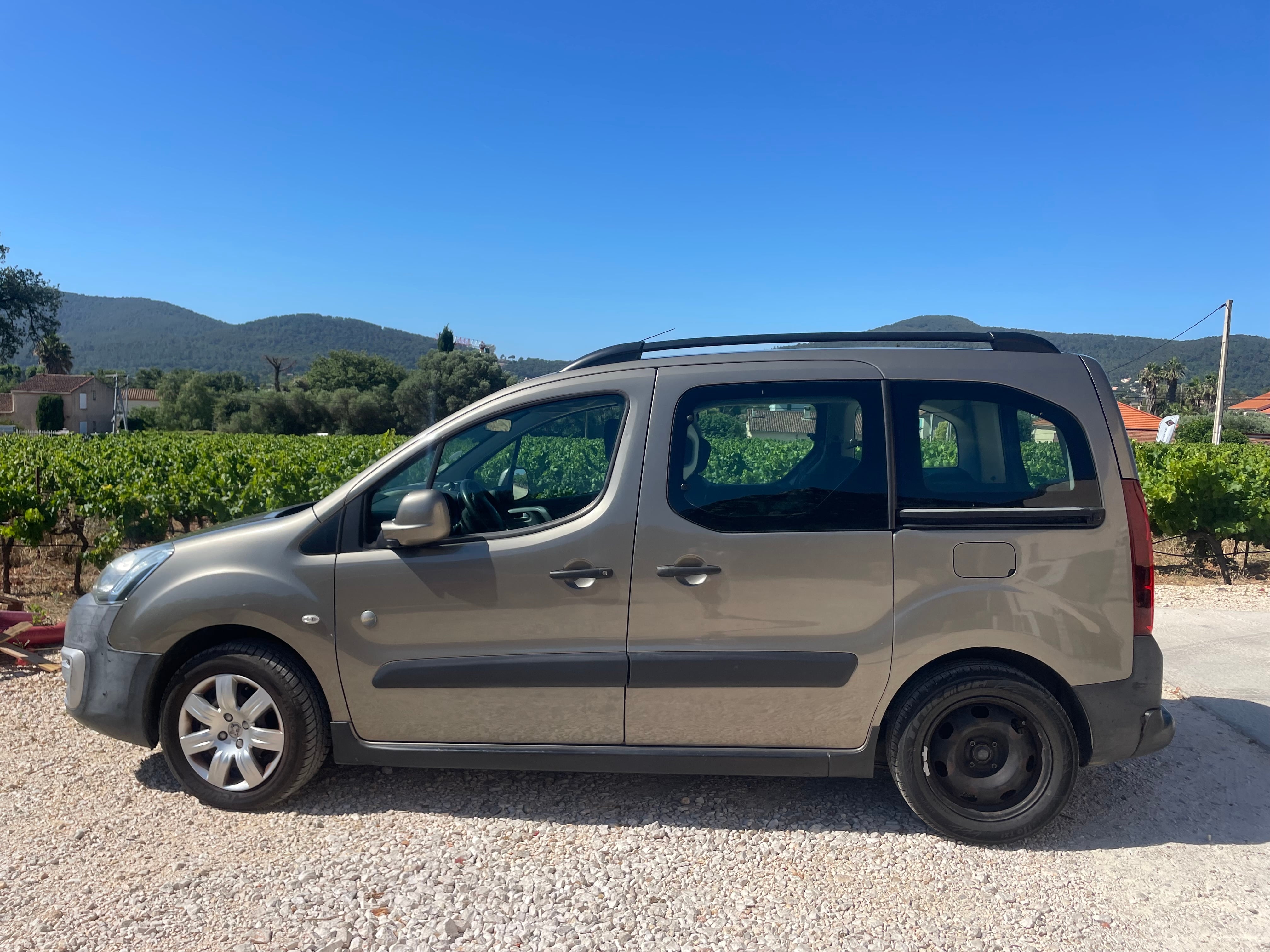Peugeot Partner Tepee avec Climatisation