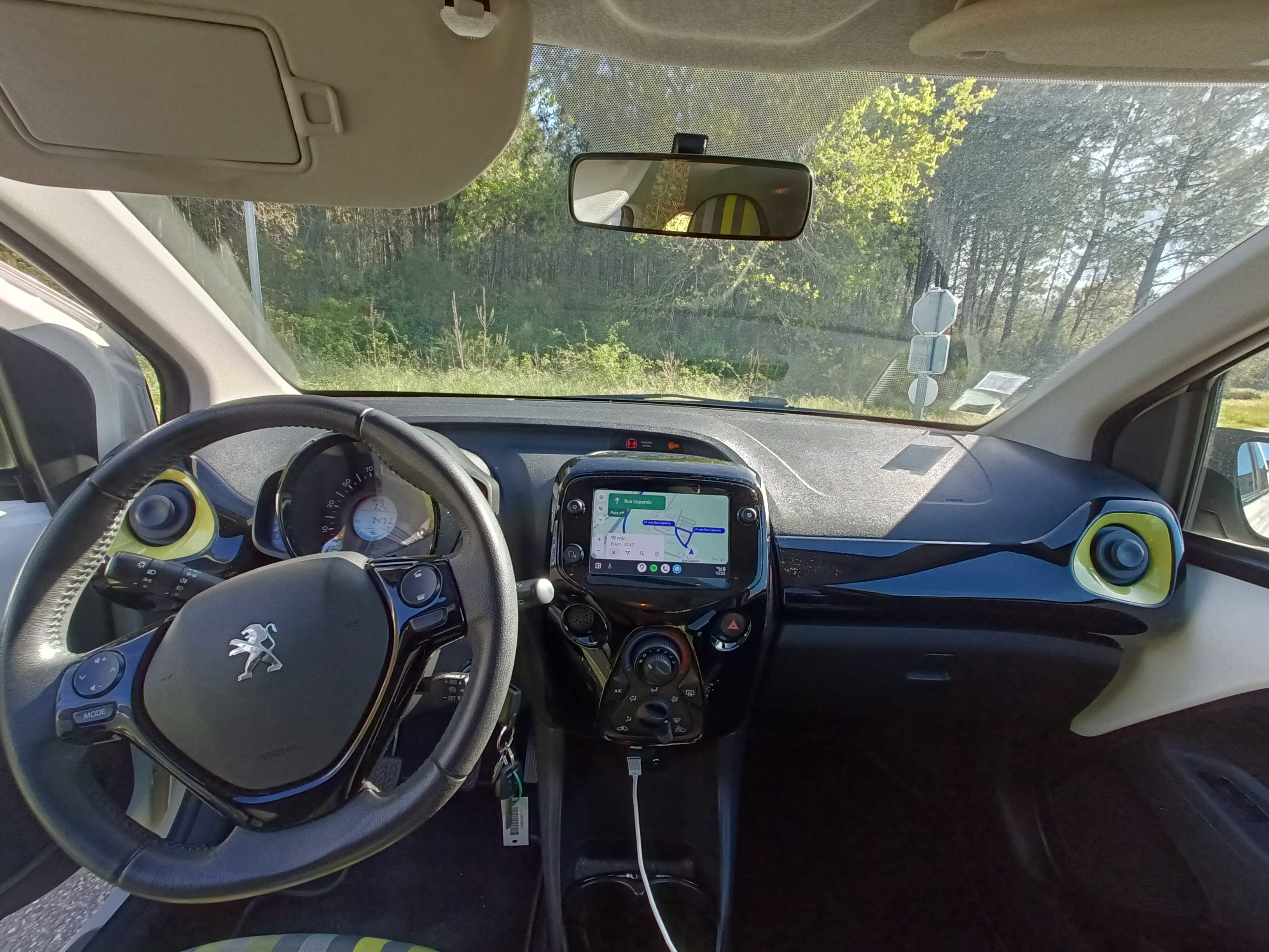 Peugeot 108 avec Dashcam