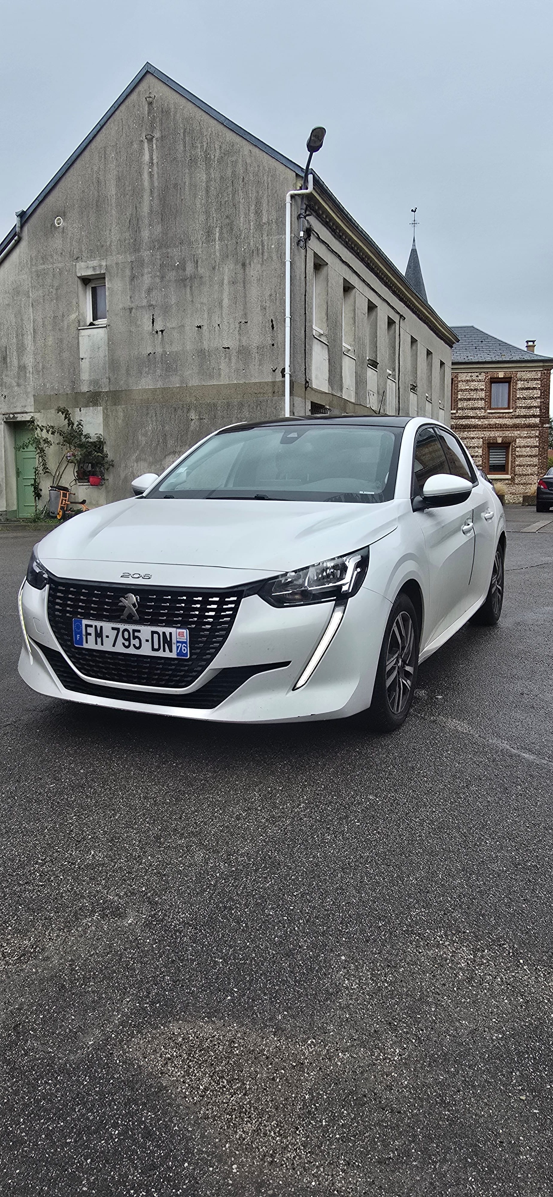 Peugeot 208, 2019, Essence 95