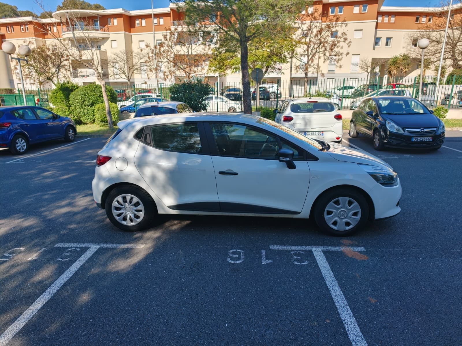Renault Clio avec Entrée audio / iPod