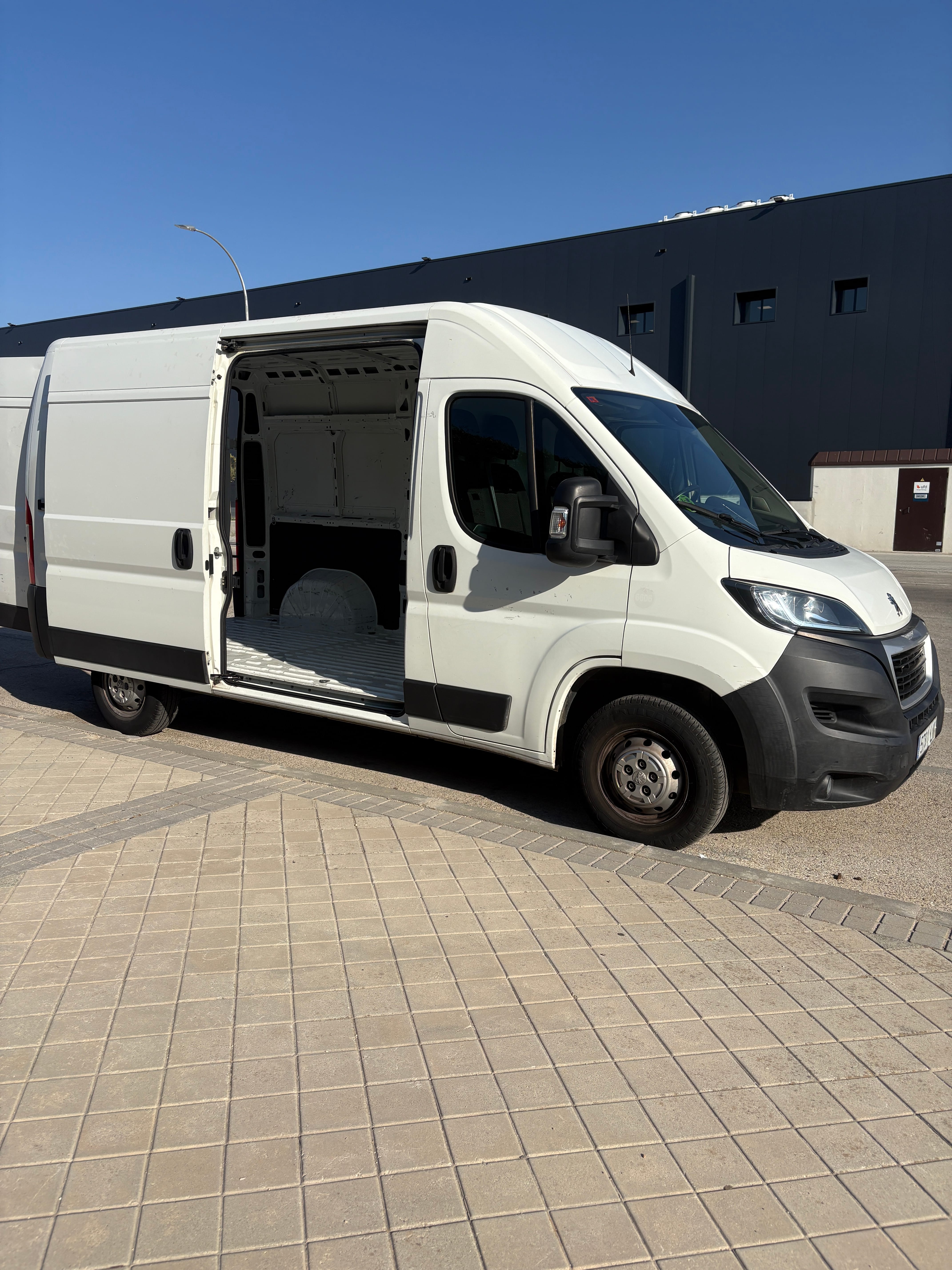 Peugeot Boxer avec Quatre roues motrices