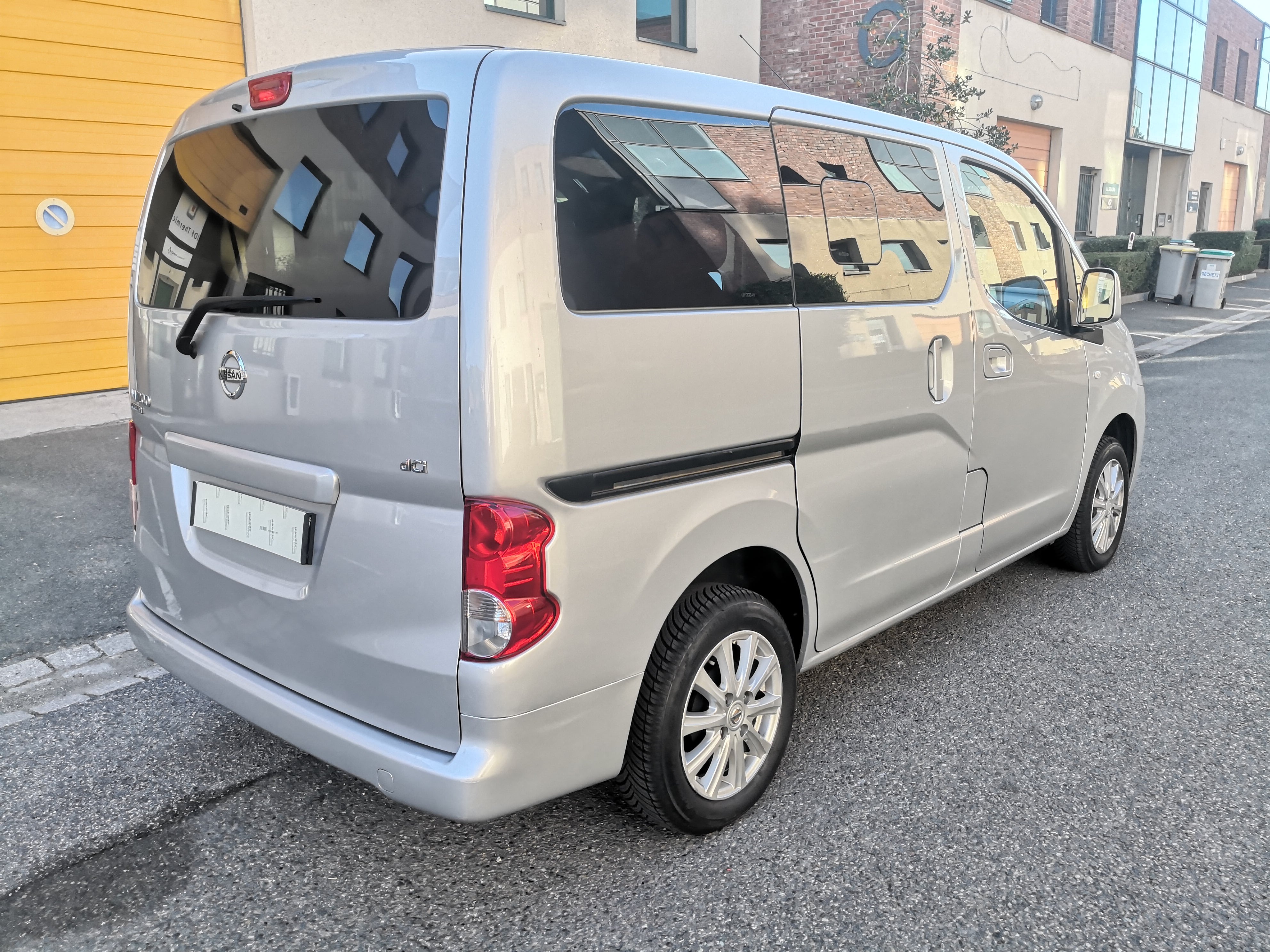 Nissan NV200 Combi EVALIA avec Climatisation