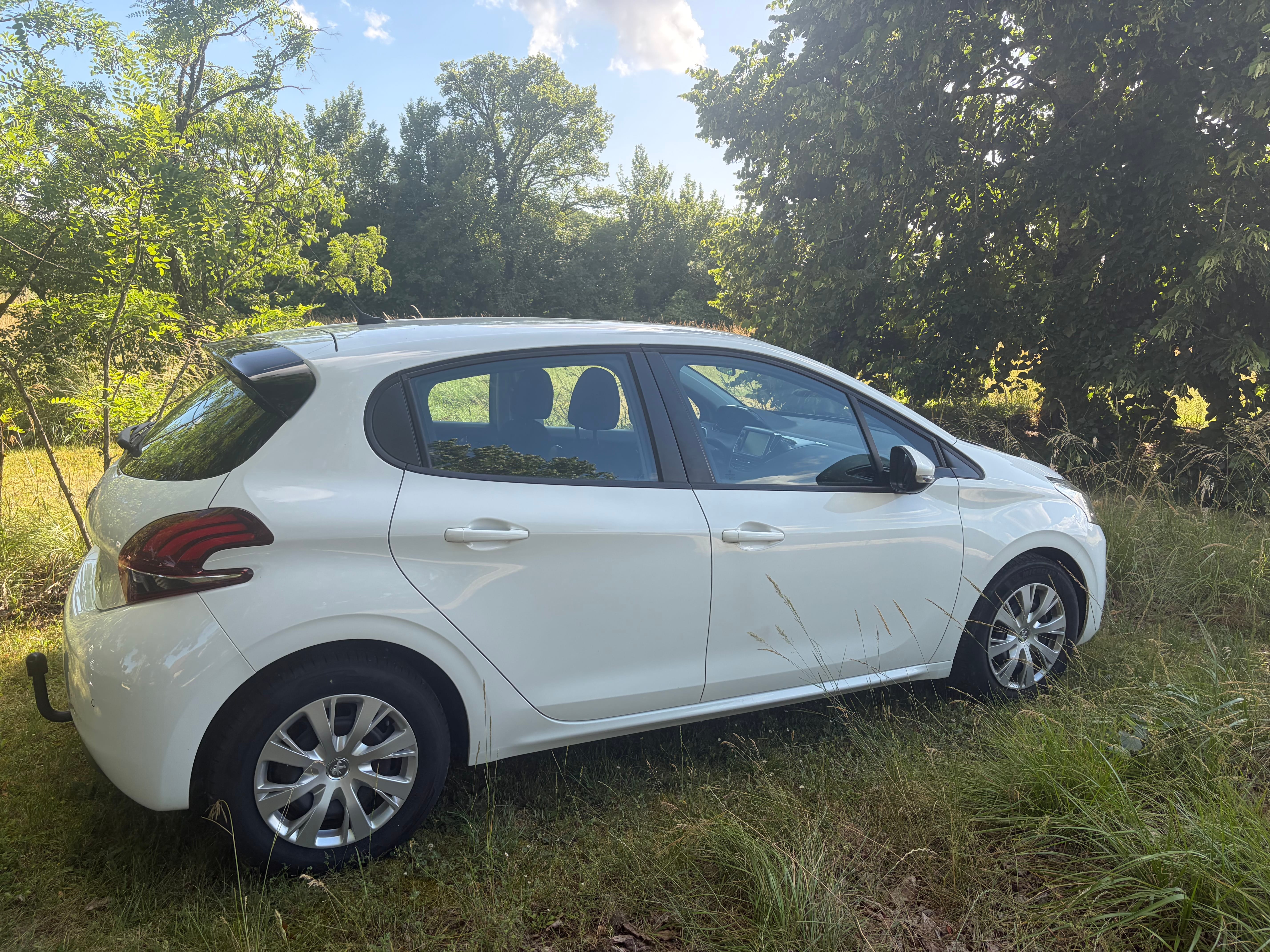 Peugeot 208 avec Climatisation