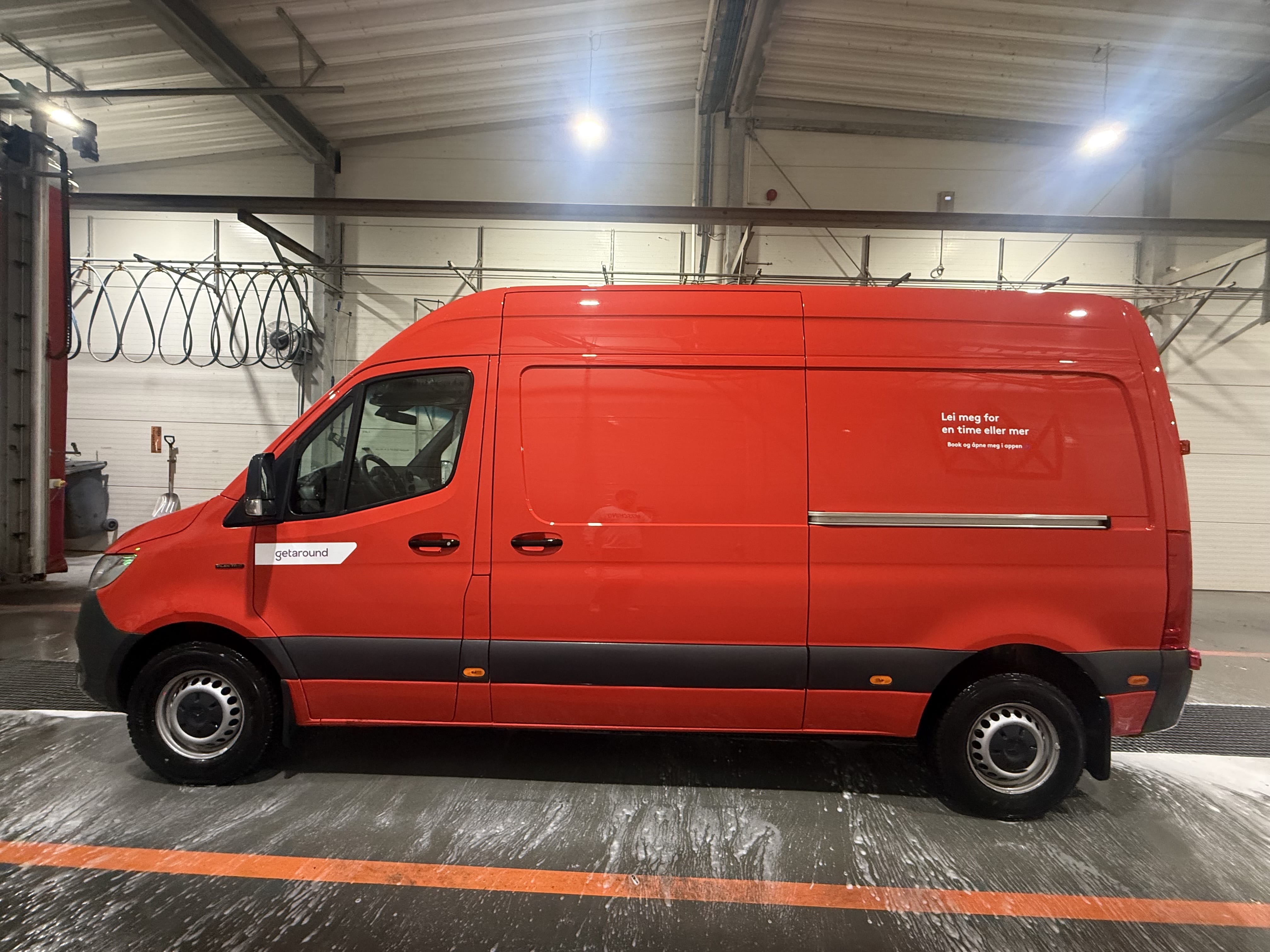 Mercedes-Benz Sprinter - Gratis bom og parkering med Aircondition