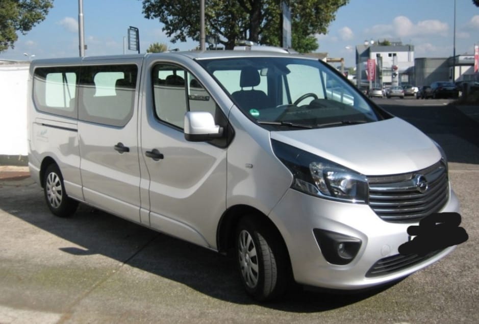 Opel Vivaro Kombi, 2017, Diesel, 9 Sitze und mehr