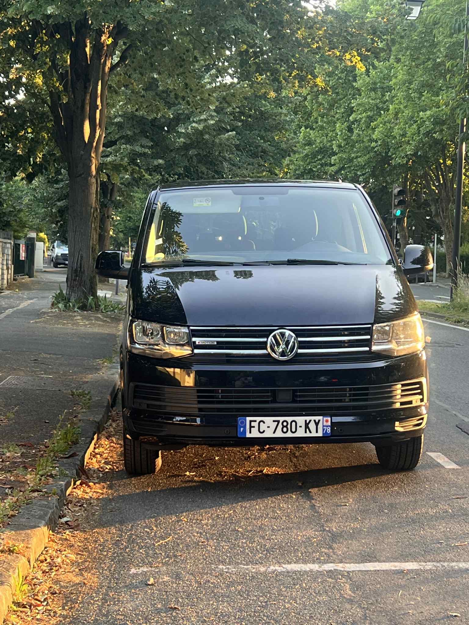 Volkswagen Caravelle, 2018, Diesel, 9 places et plus