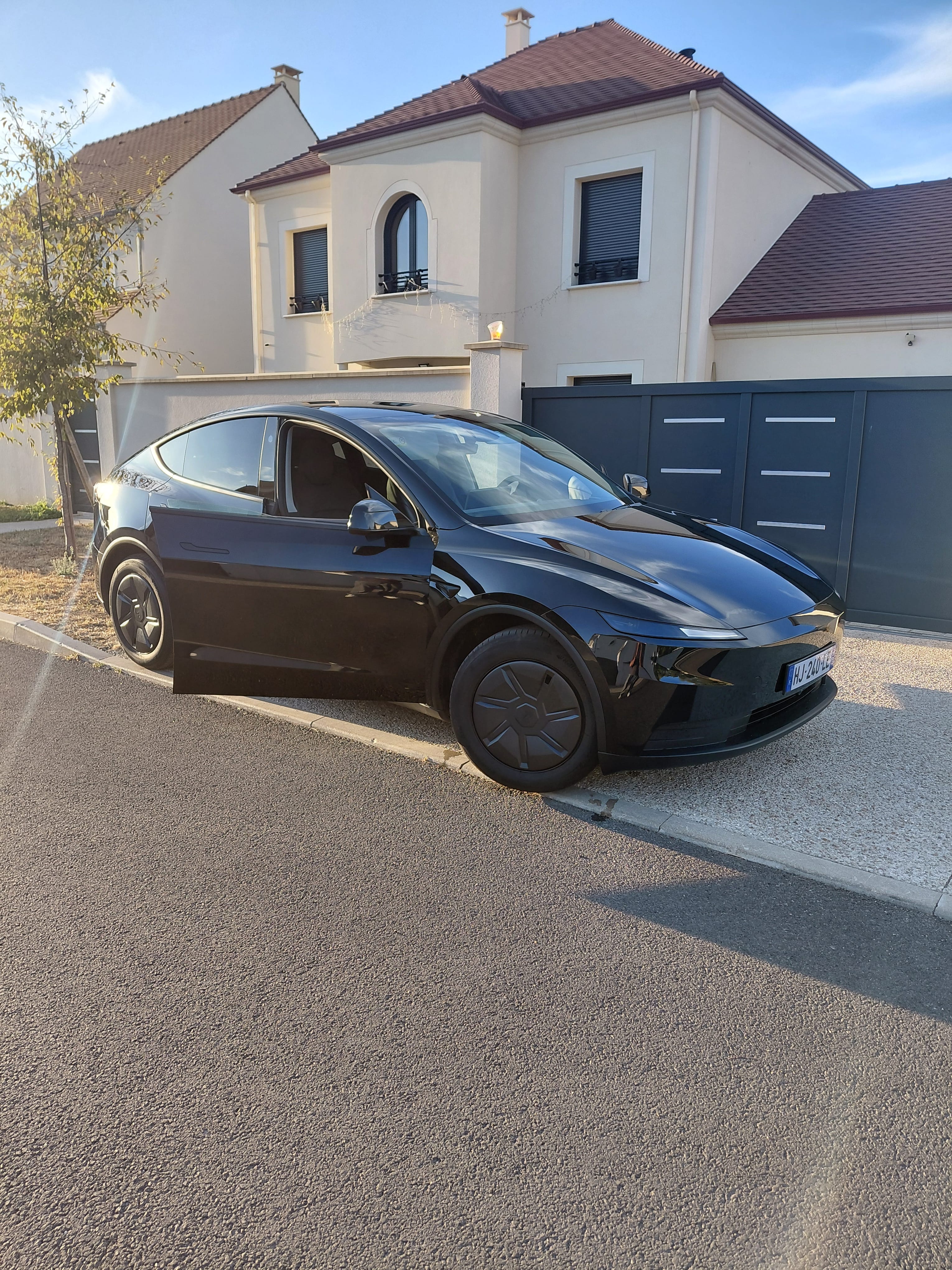 Tesla Model Y, 2026, Électrique, automatique