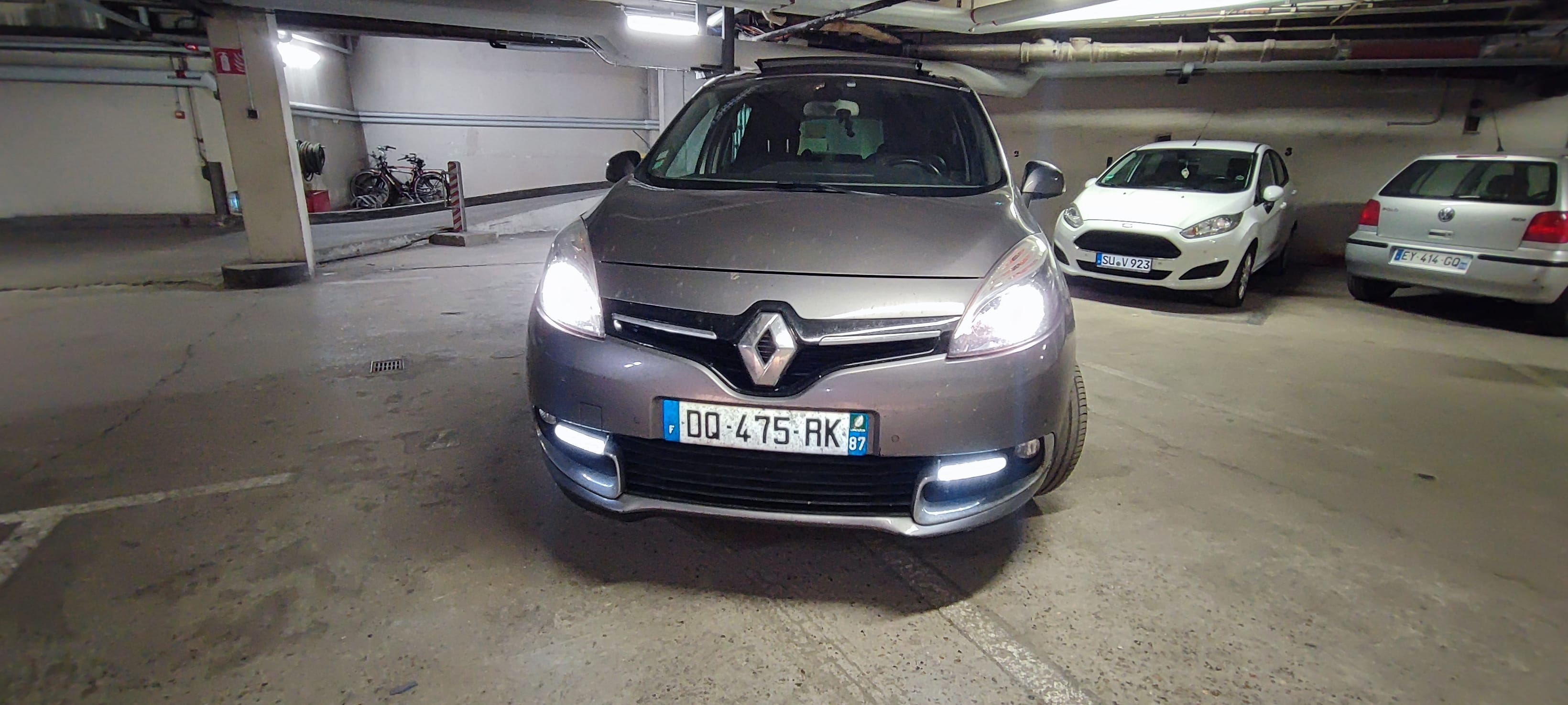Renault Scenic avec Siège bébé