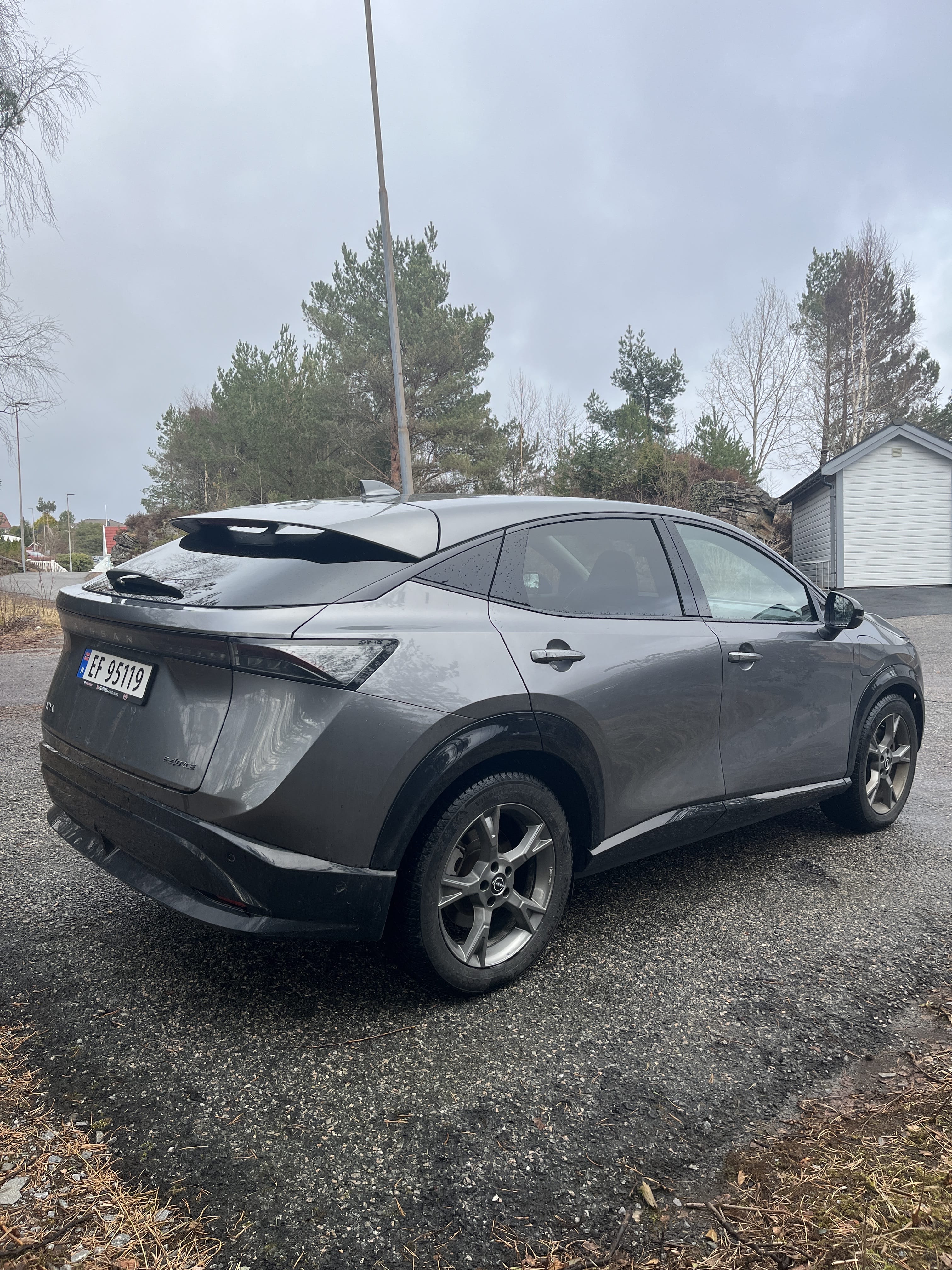 Nissan Ariya med Ryggekamera