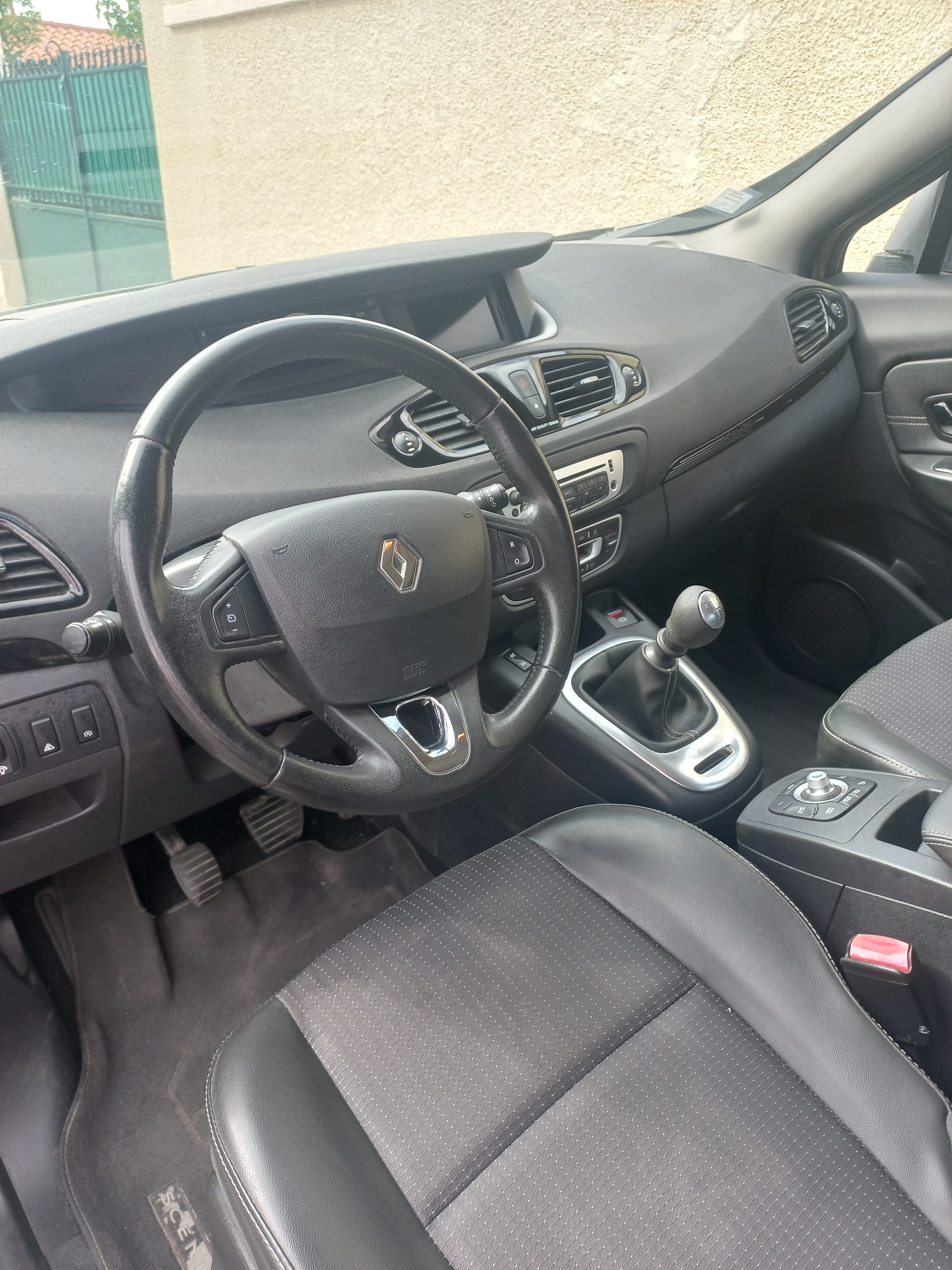 Renault Scenic 1.5 DCI 110 CV dynamique with GPS