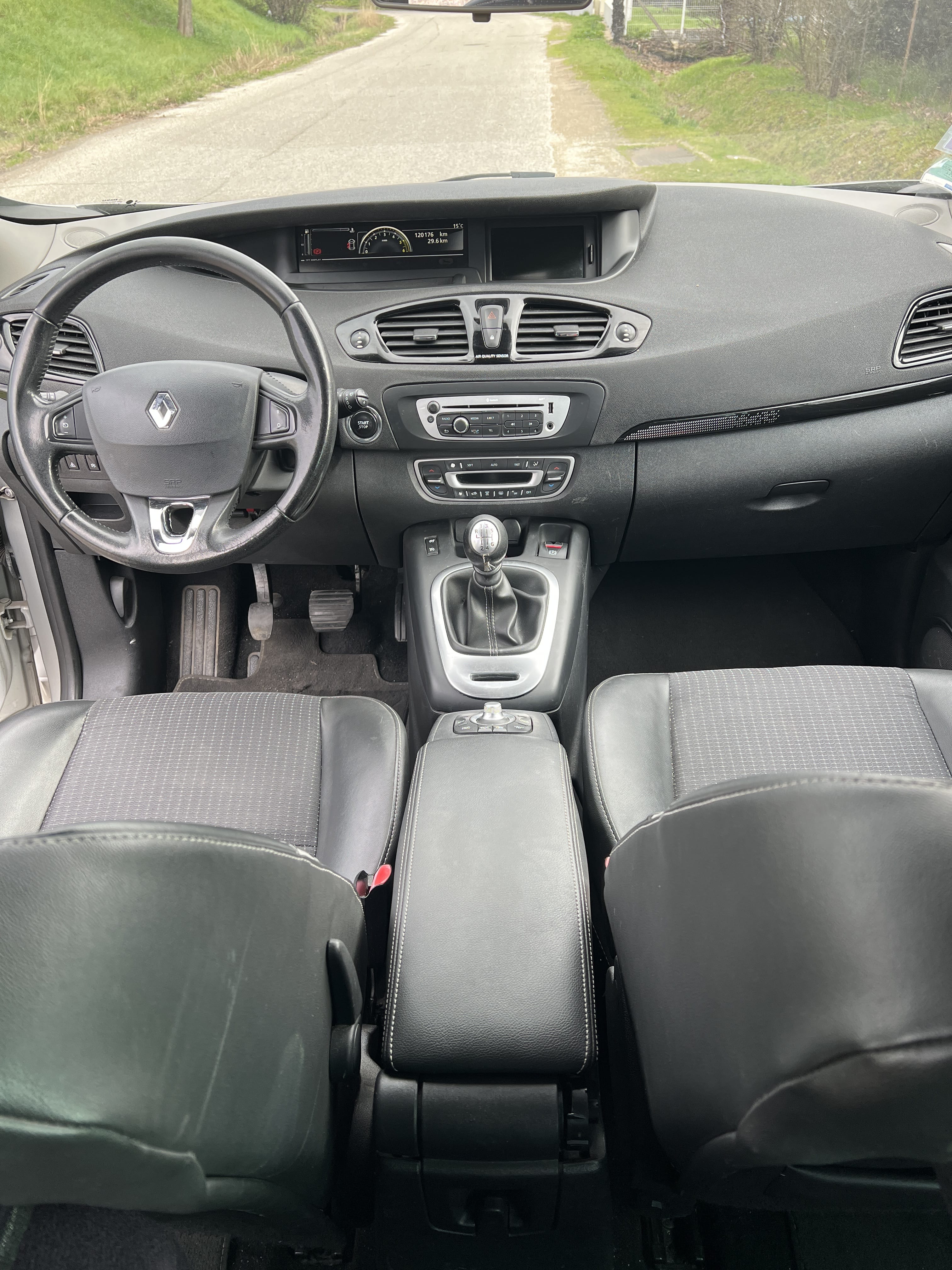 Renault Scenic avec Siège bébé