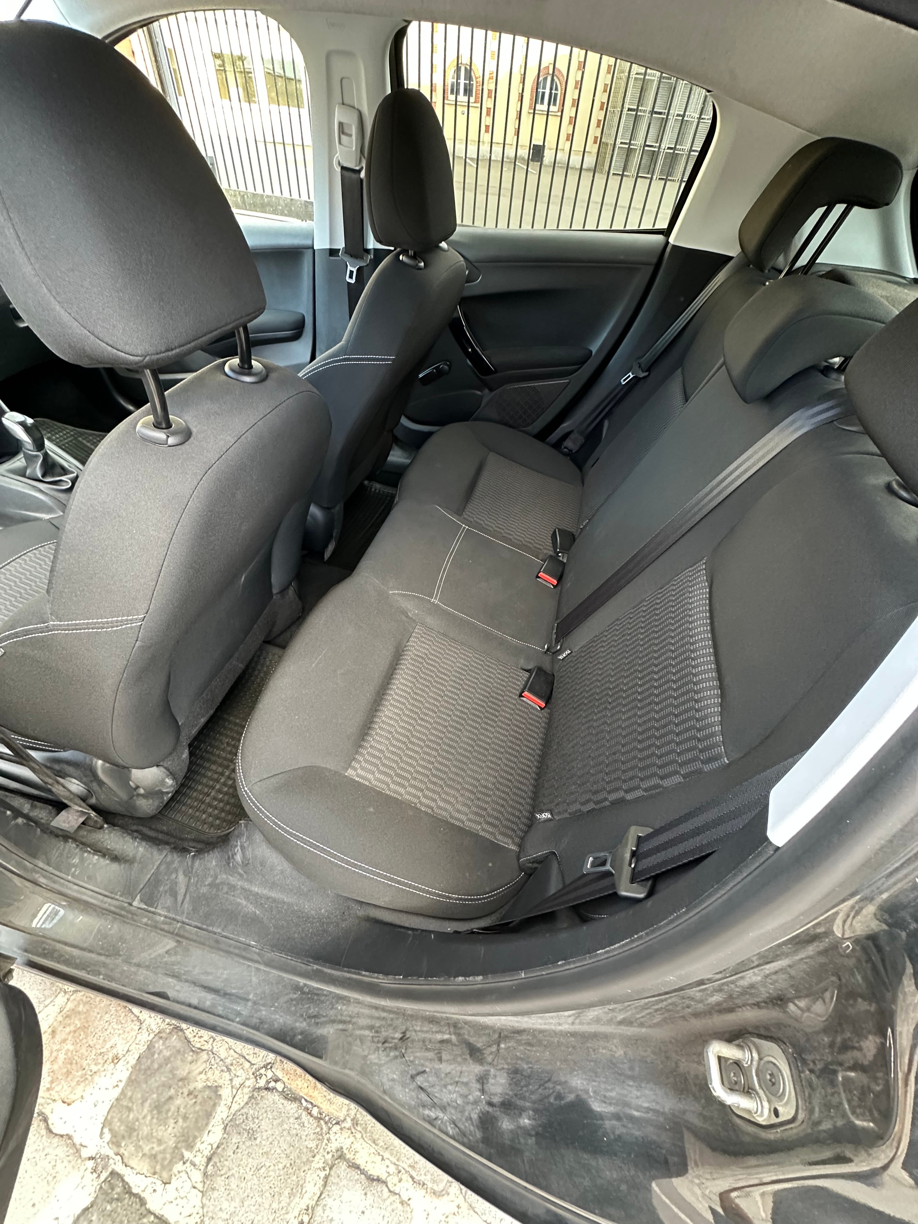 Peugeot 208 avec Régulateur de vitesse