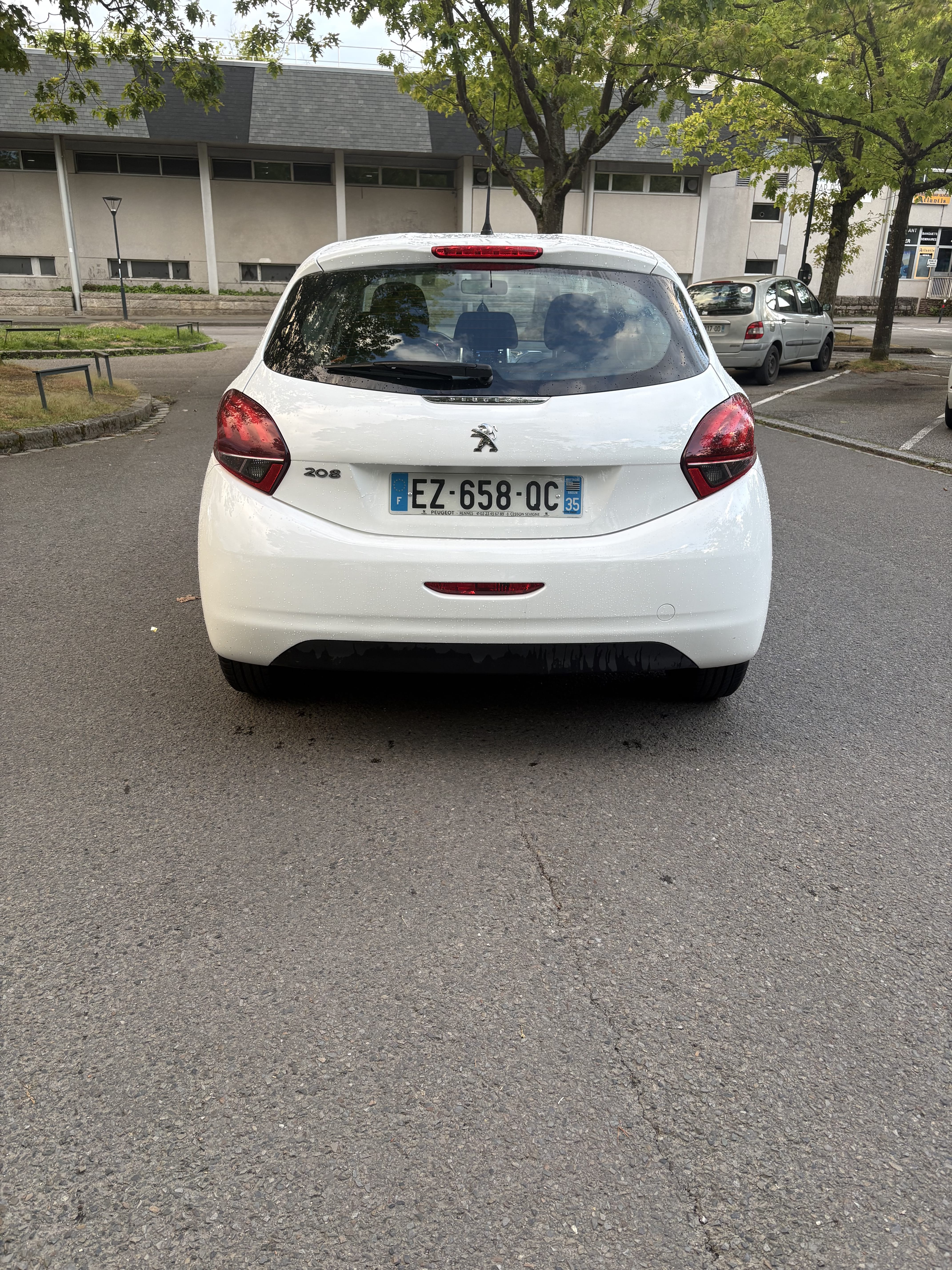 Peugeot 208 con Control de velocidad