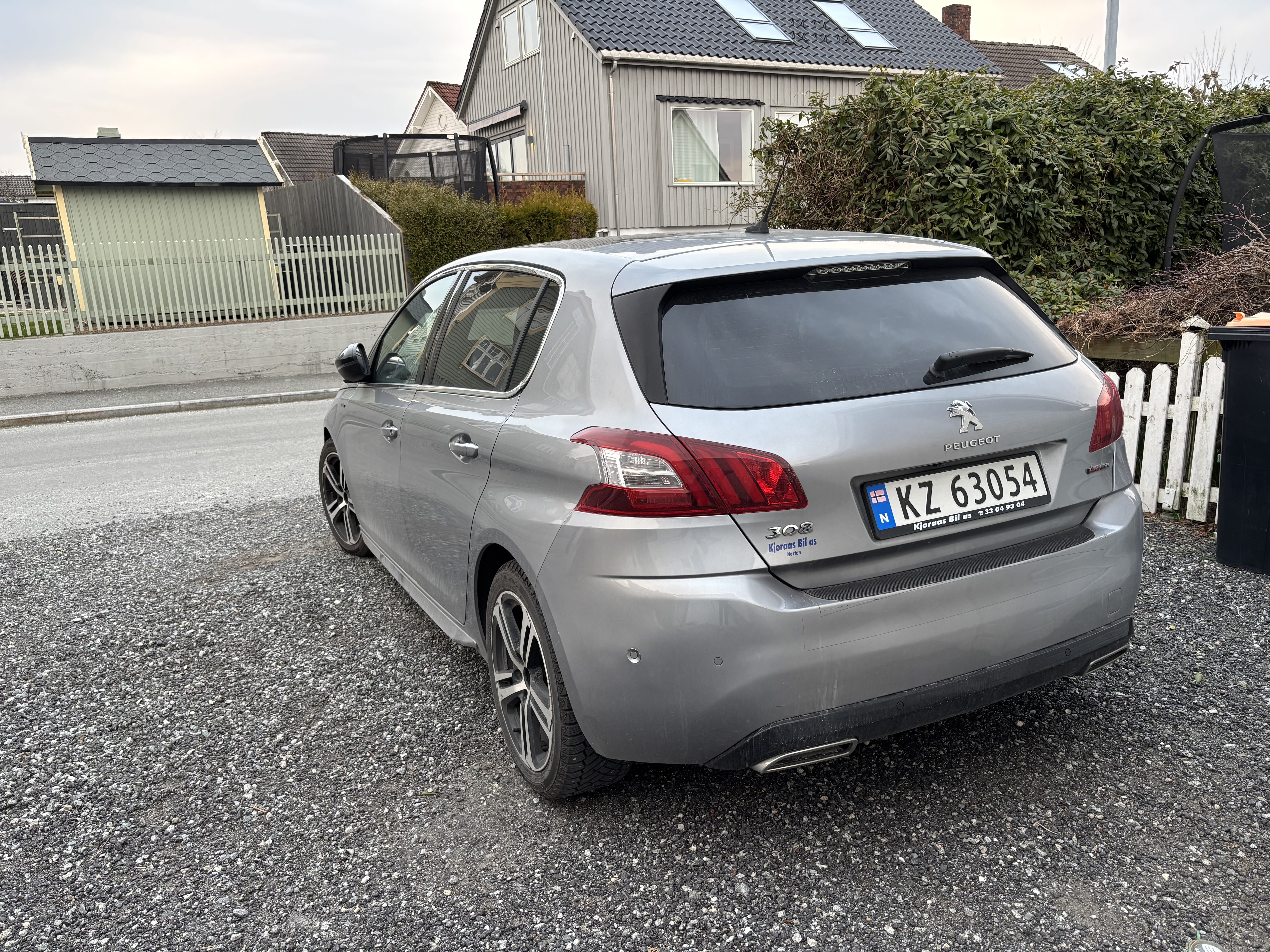 Peugeot 308 GT with GPS