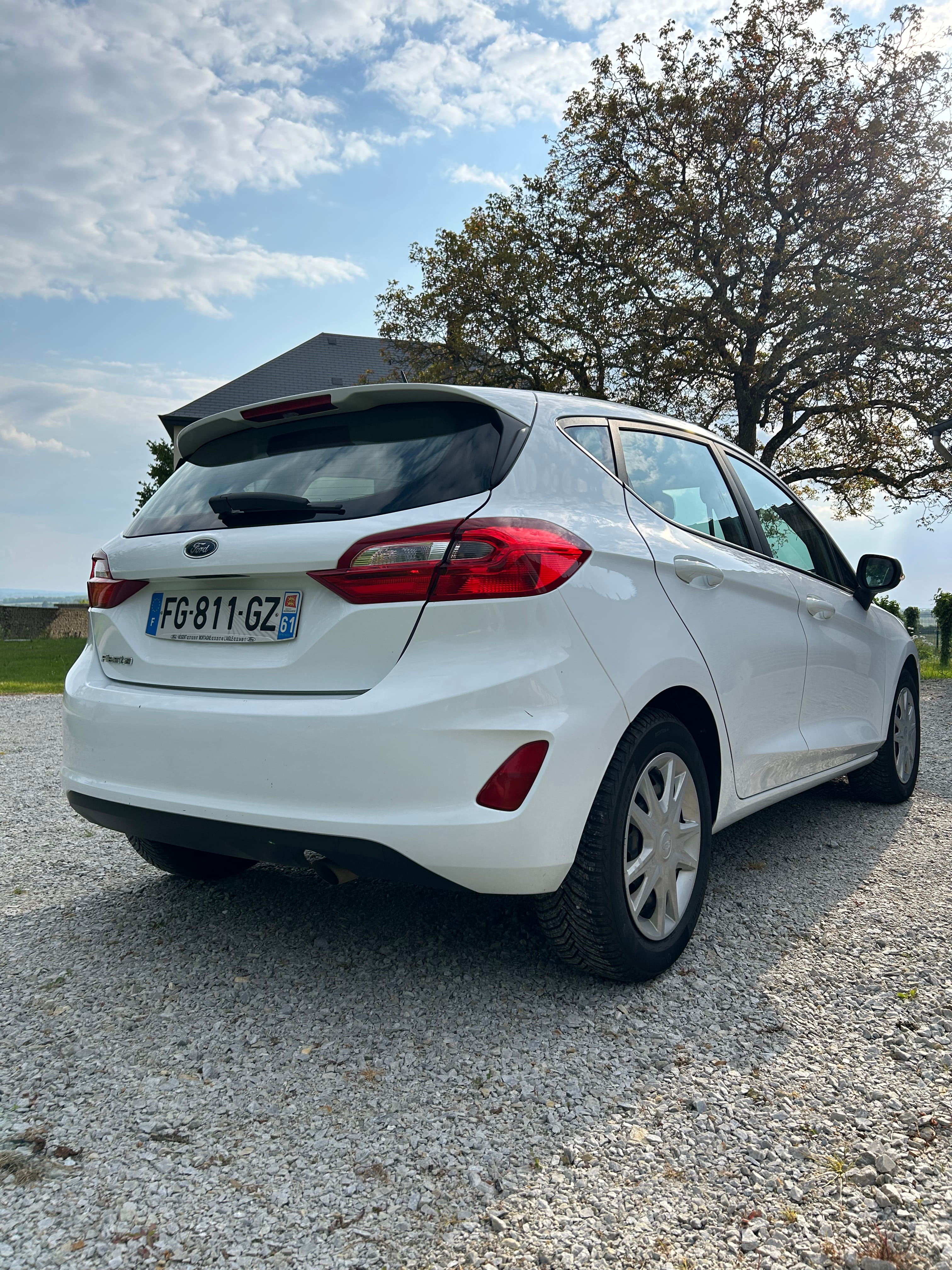 Ford Fiesta avec GPS