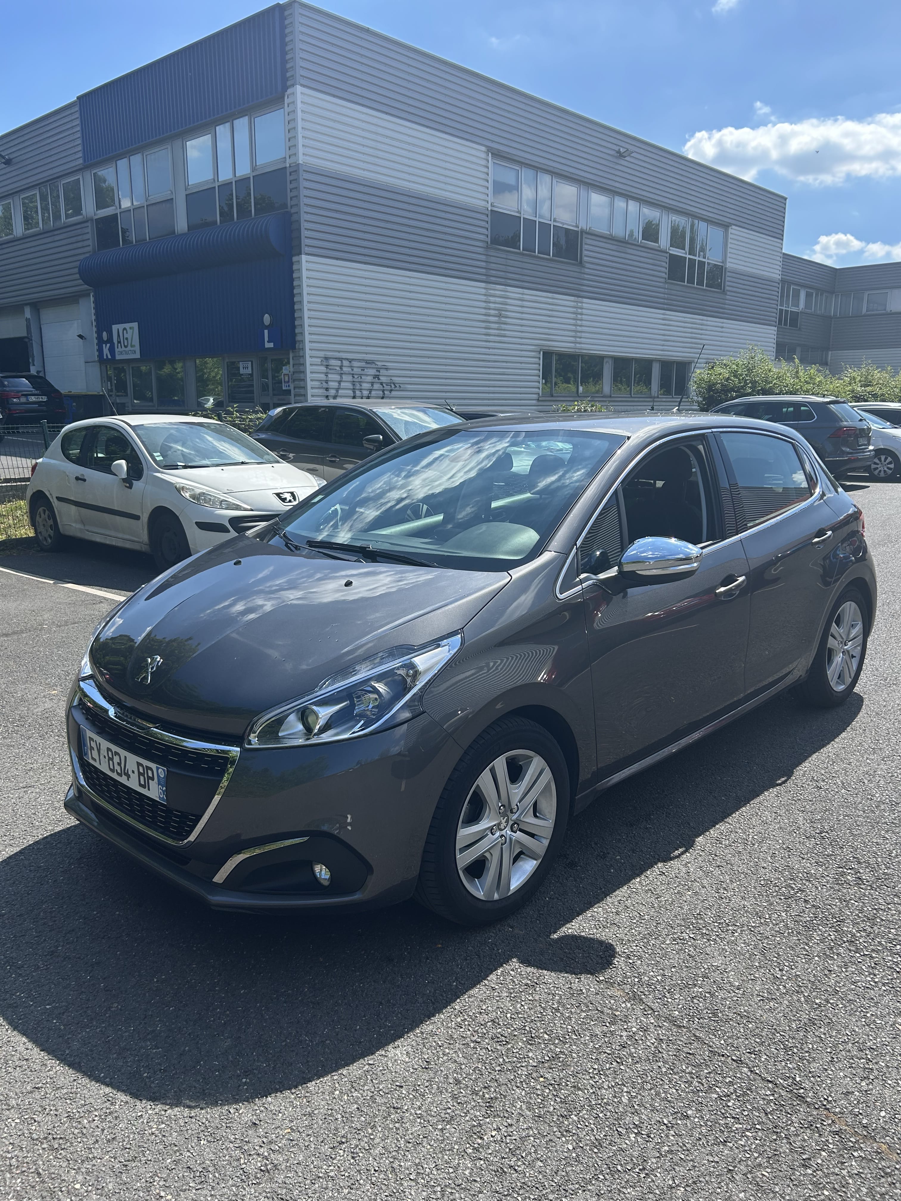 Peugeot 208, 2018, Essence 95