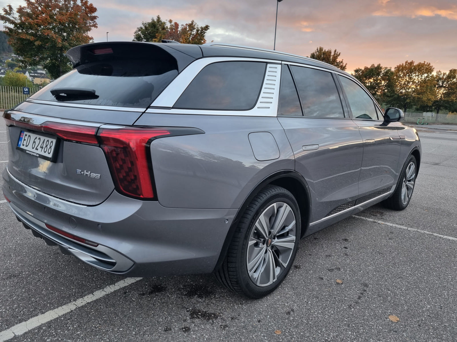 Hongqi E-HS9 Exclusive med GPS