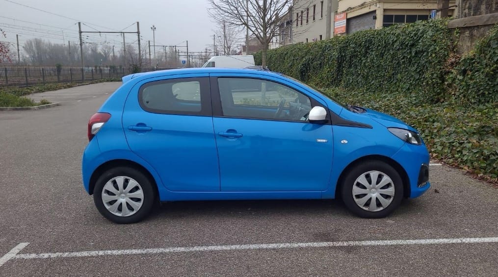 Peugeot 108 avec Port USB
