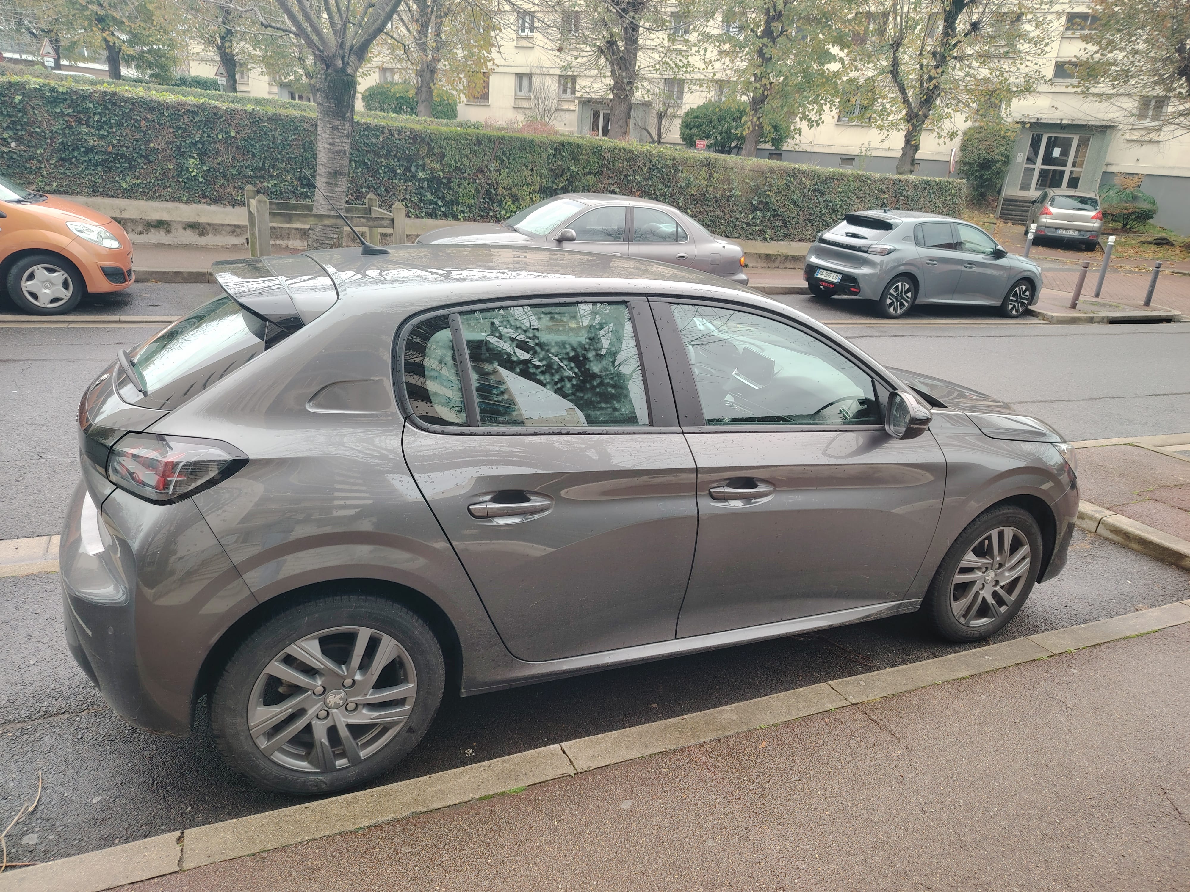 Peugeot 208 avec Climatisation