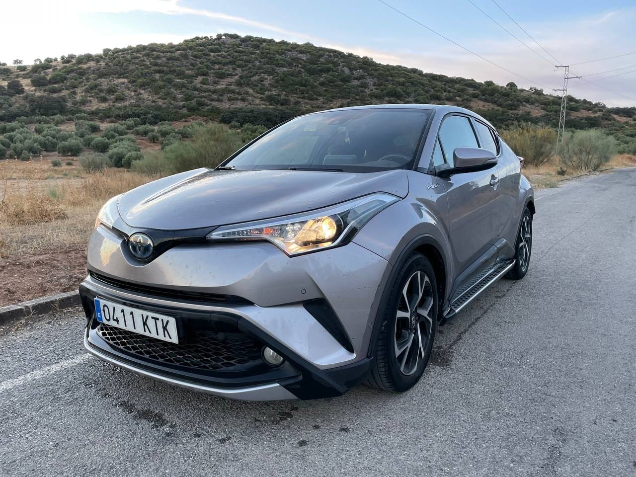 Toyota C-HR, 2019, Gasolina 95 / Eléctrico (híbrido), Automático