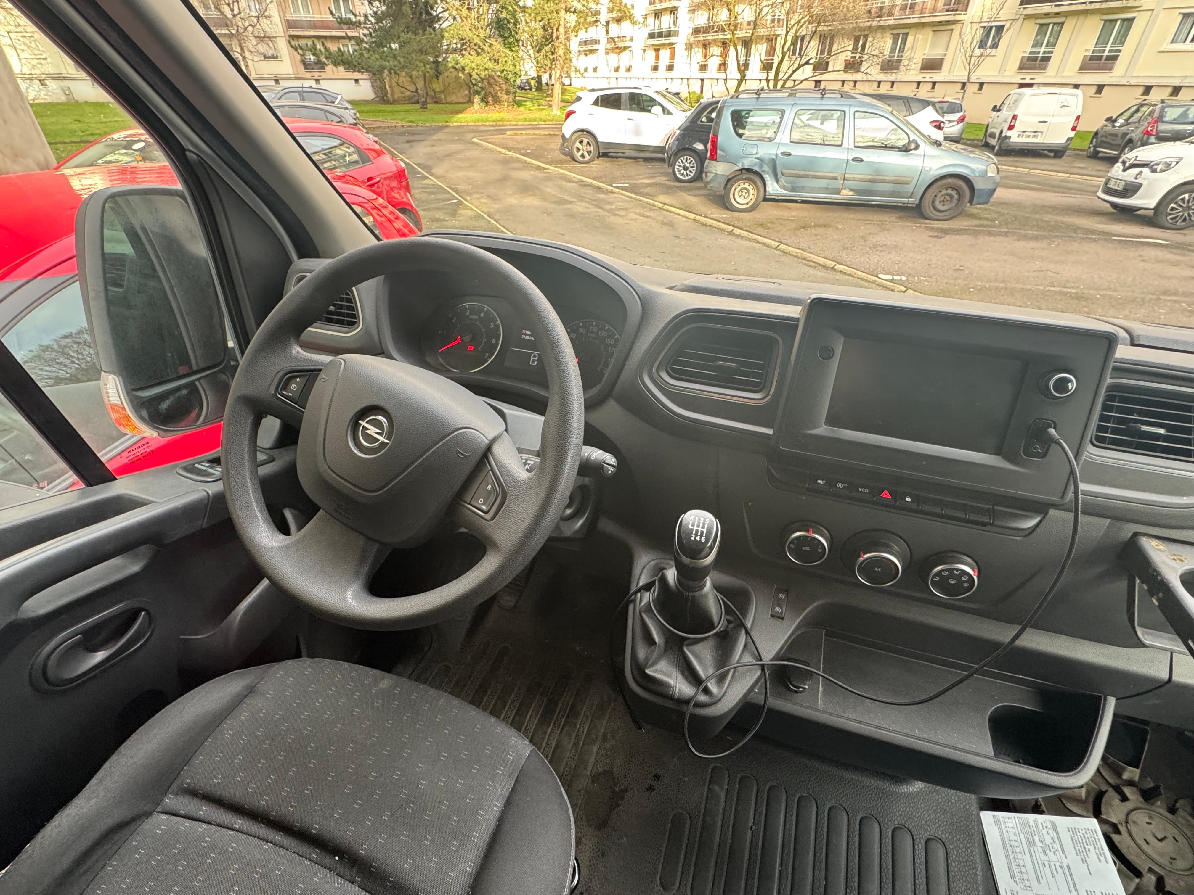 Opel Movano fourgon 12m³ avec Régulateur de vitesse