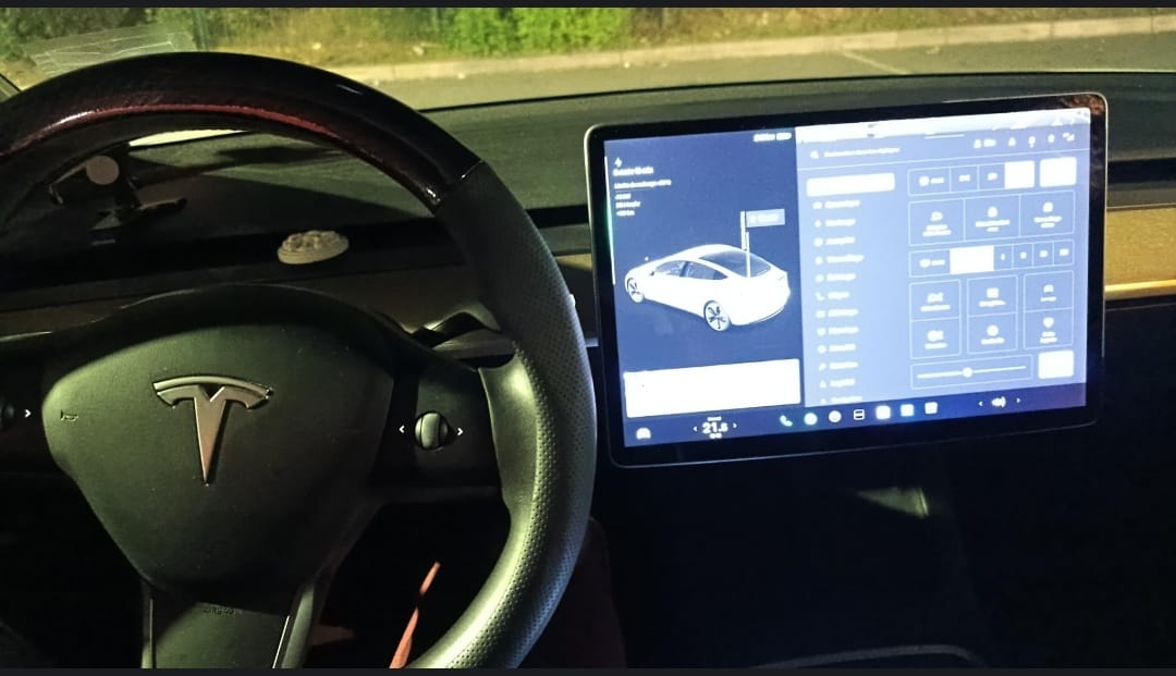 Tesla Model 3 avec Dashcam