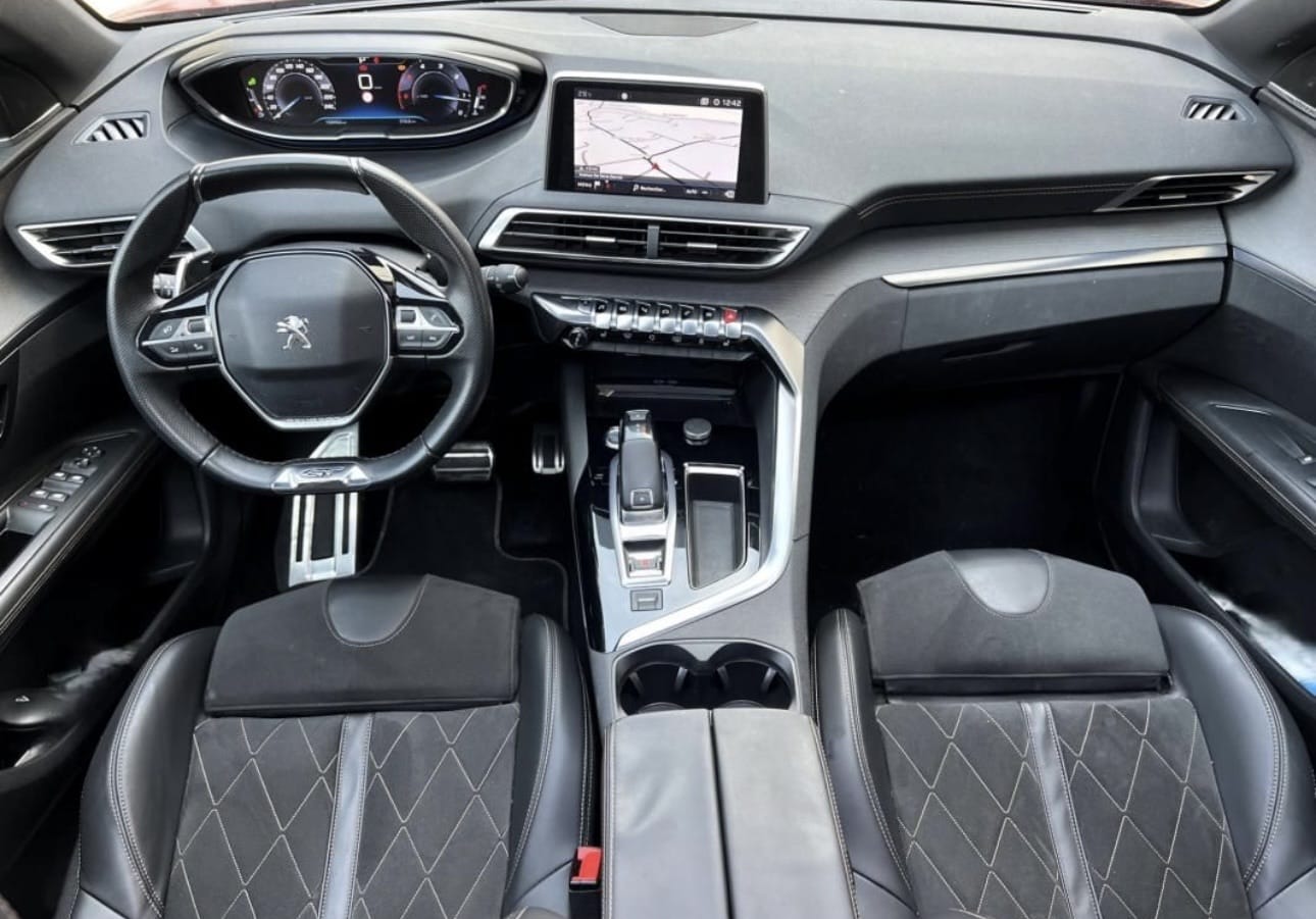 Peugeot 3008 2.0 180ch GT toit panoramique avec GPS