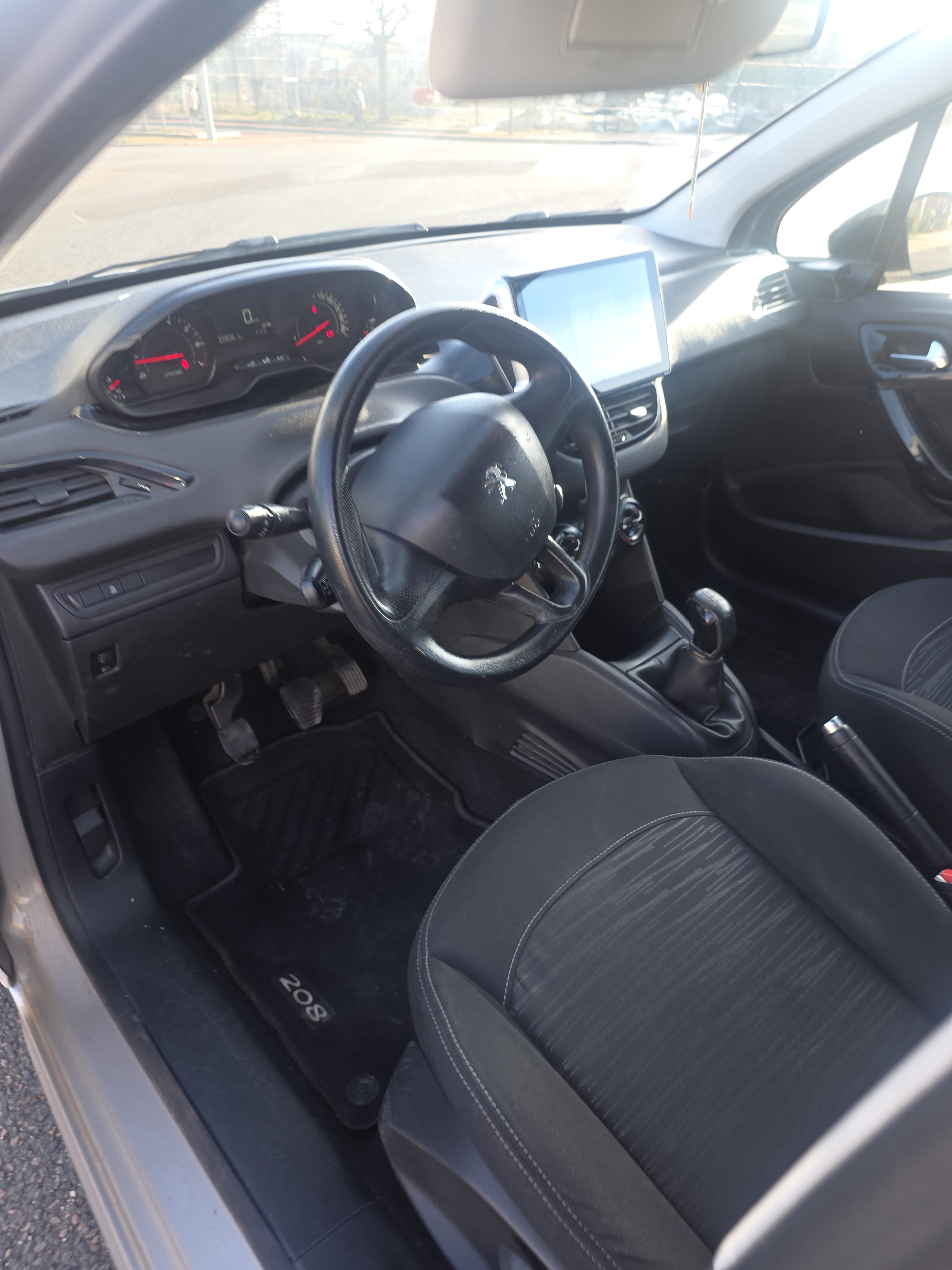 Peugeot 208 avec Régulateur de vitesse