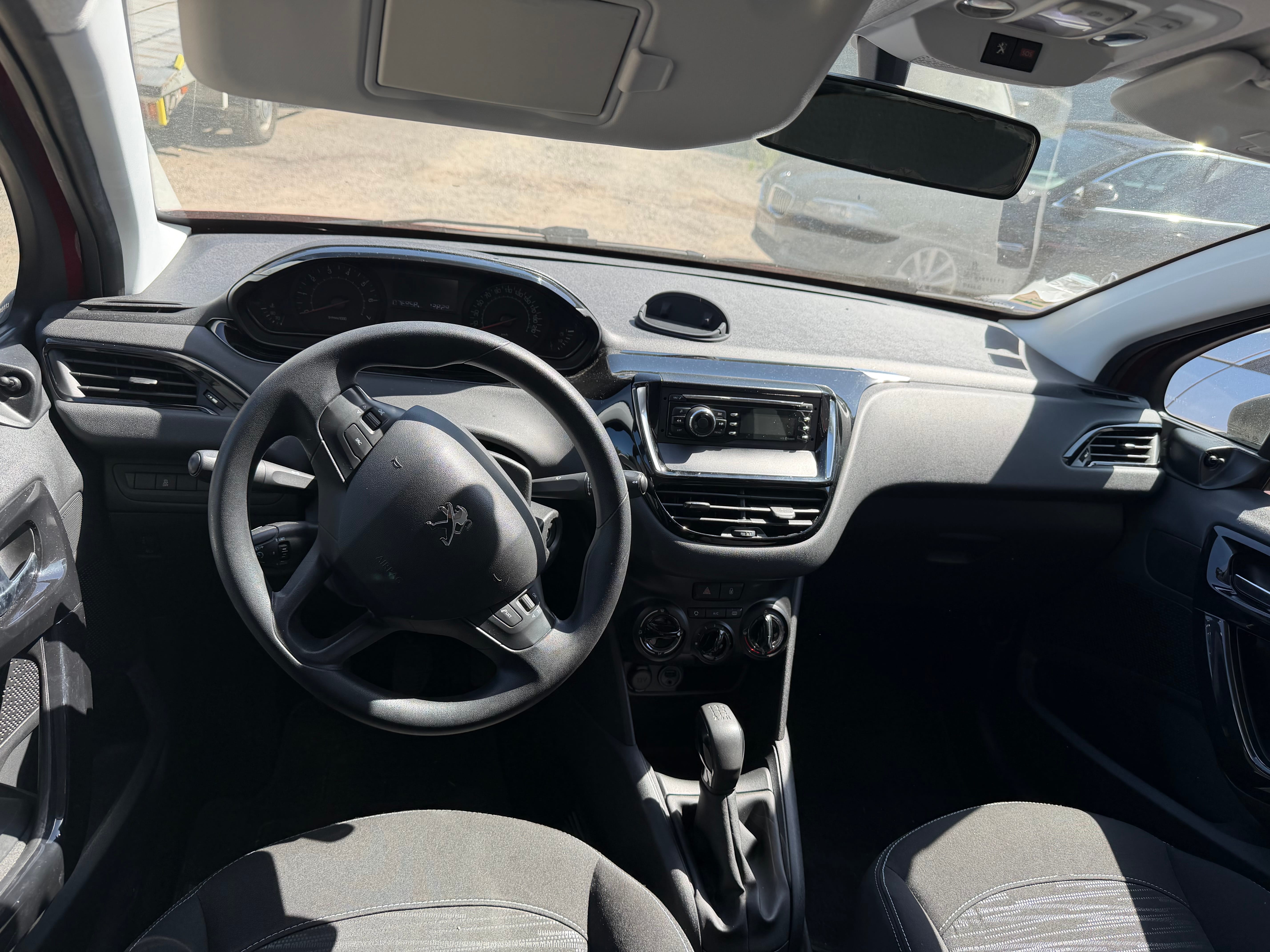 Peugeot 208 avec GPS