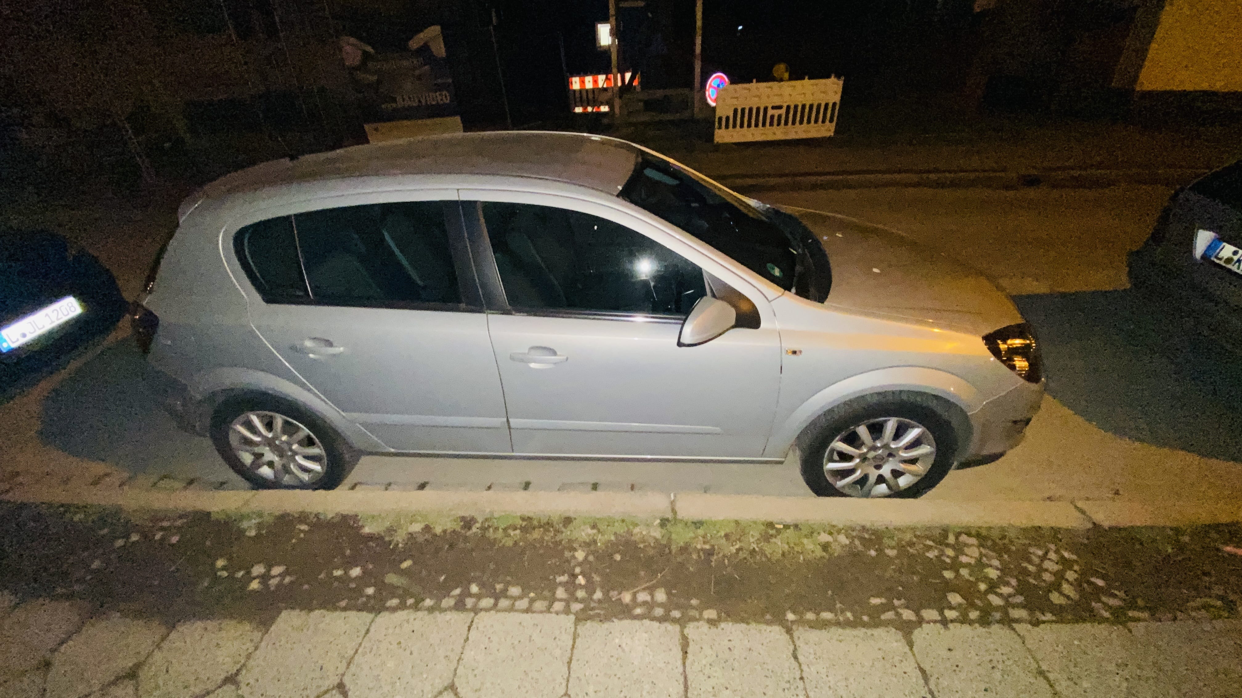 Opel Astra Navigation mit Klimaanlage