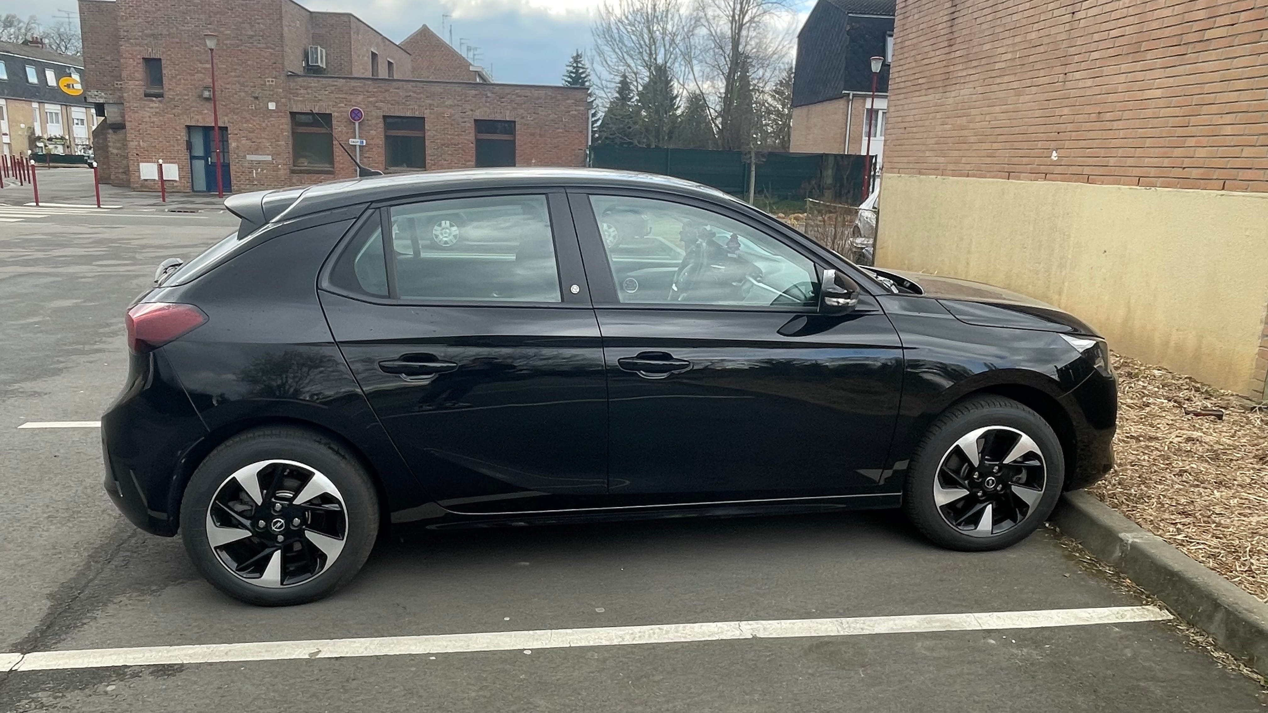 Opel Corsa-E avec Régulateur de vitesse
