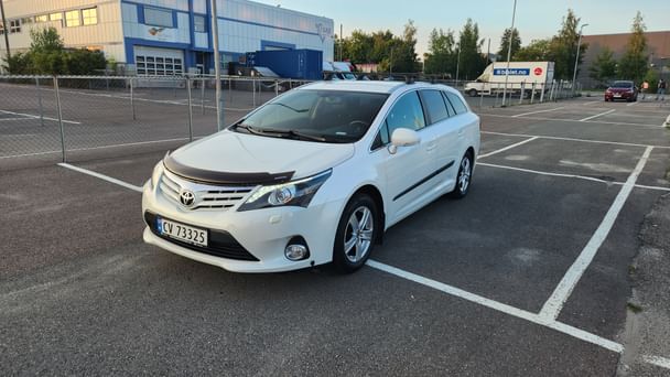 Toyota Avensis SW 1,8 Bensin, Automat, Stasjonsvogn, Hengerfeste, Takstativ, 2014, Blyfri 95, automatisk