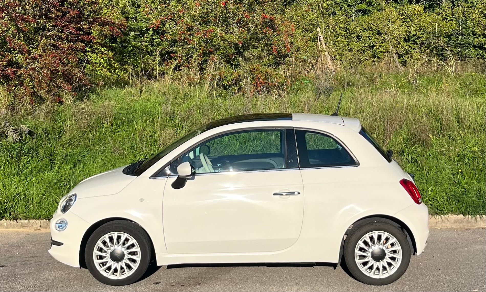 Fiat 500 Citadine compacte, idéale ville & court trajet avec Climatisation