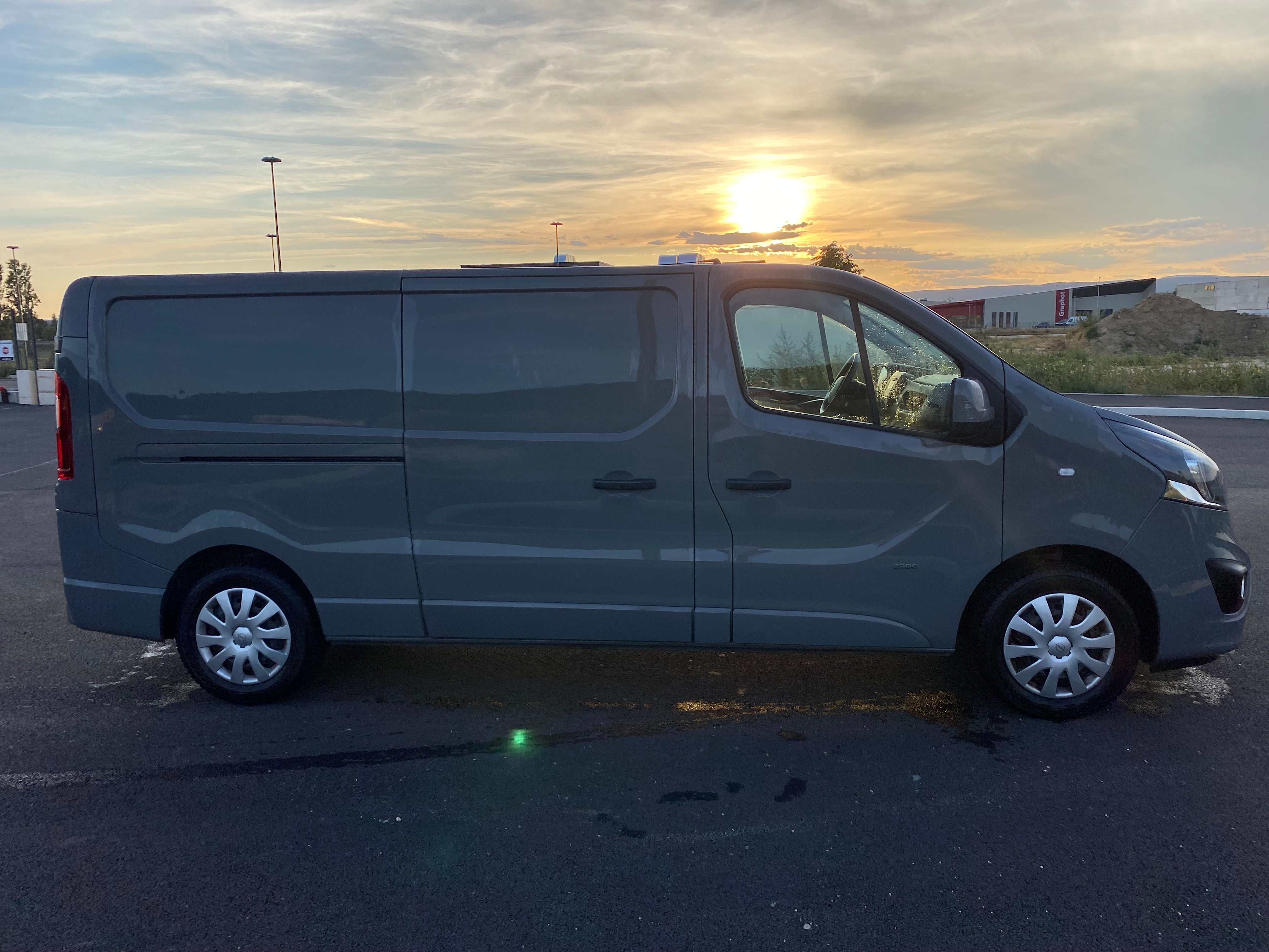 Opel Vivaro, 2016, Diesel