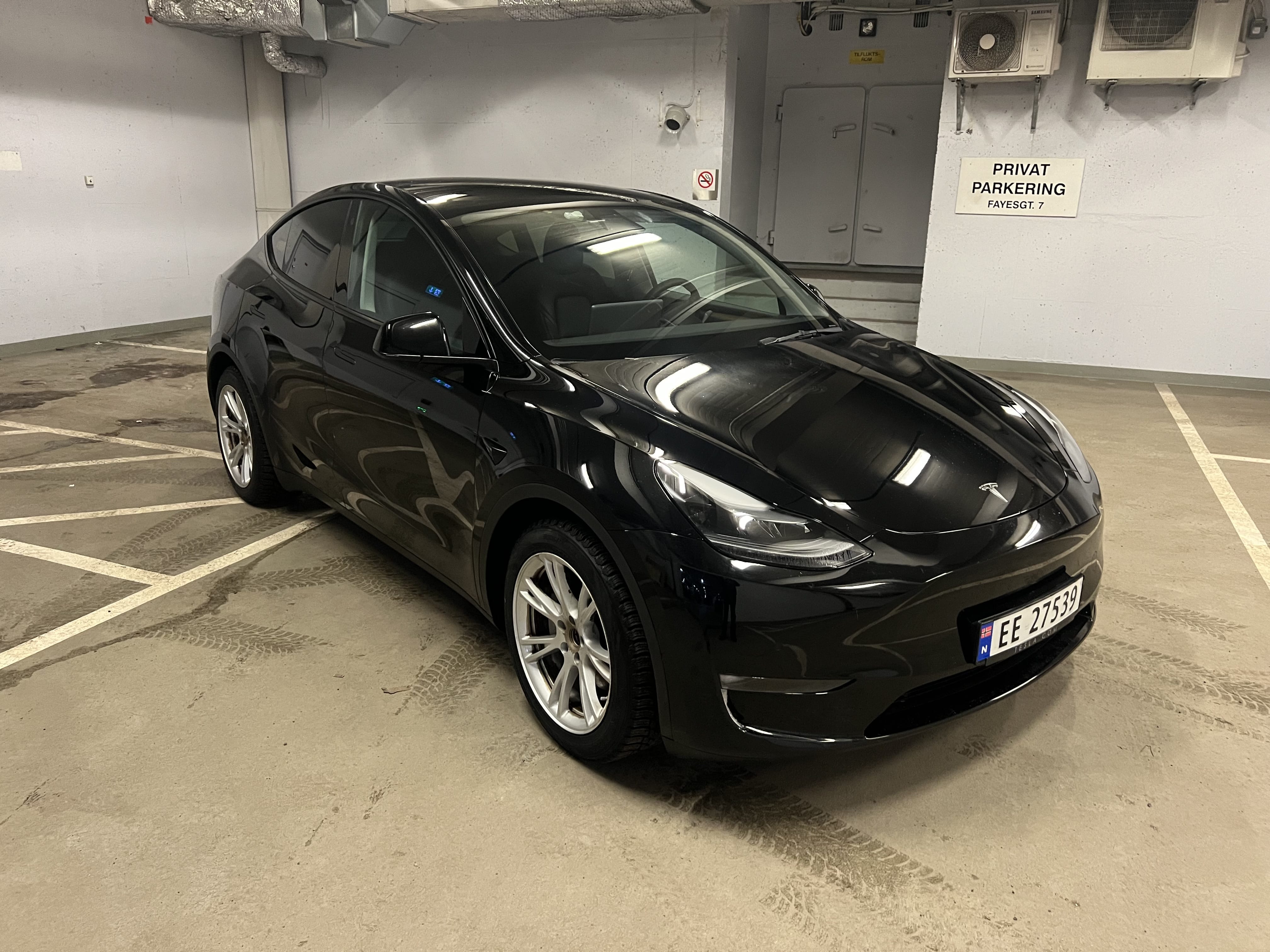 Tesla Model Y, 2022, Elektrisk, automatisk