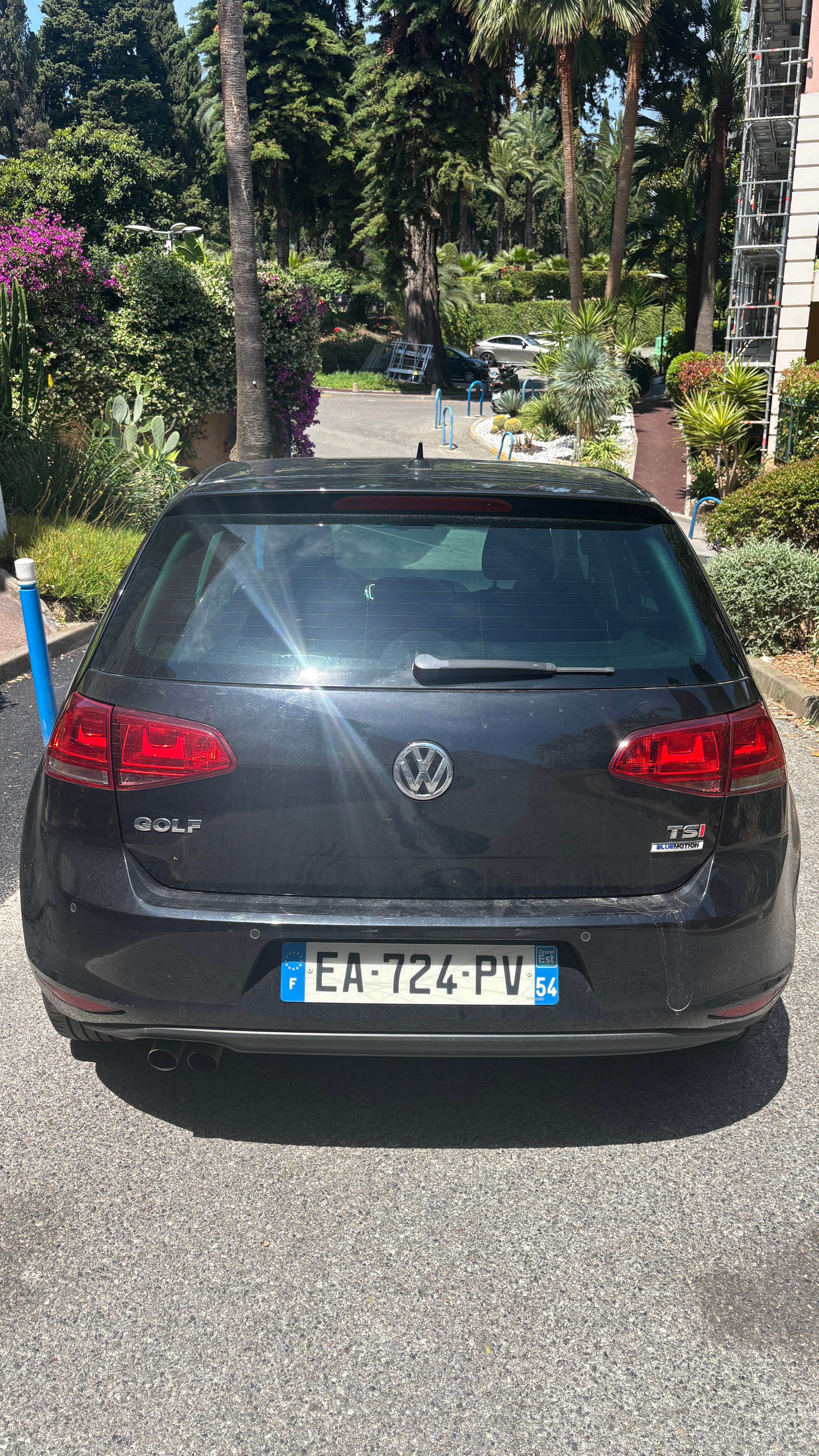 Volkswagen Golf mit Navigationsgerät