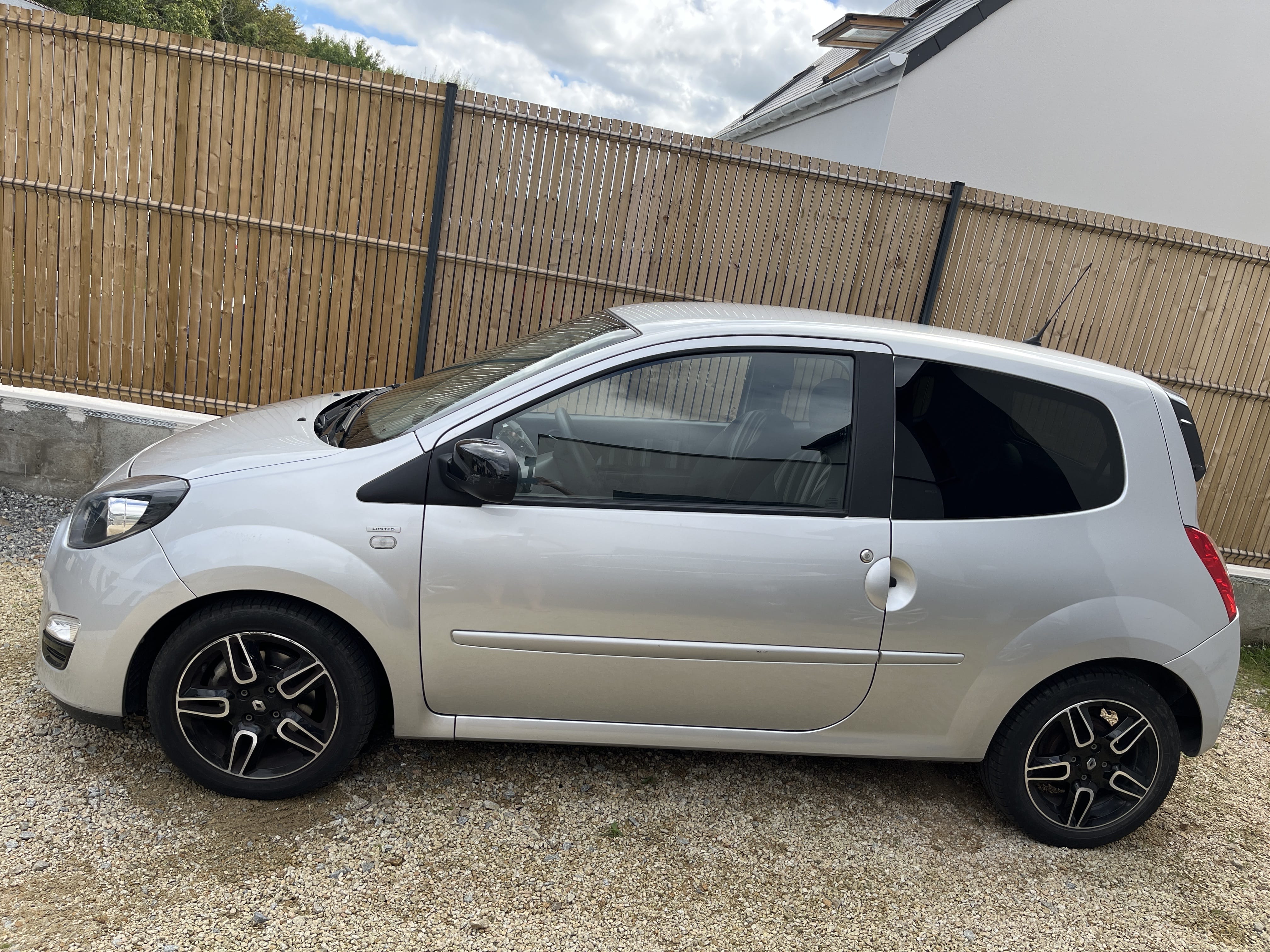 Renault Twingo 1,5 75CV avec Entrée audio / iPod