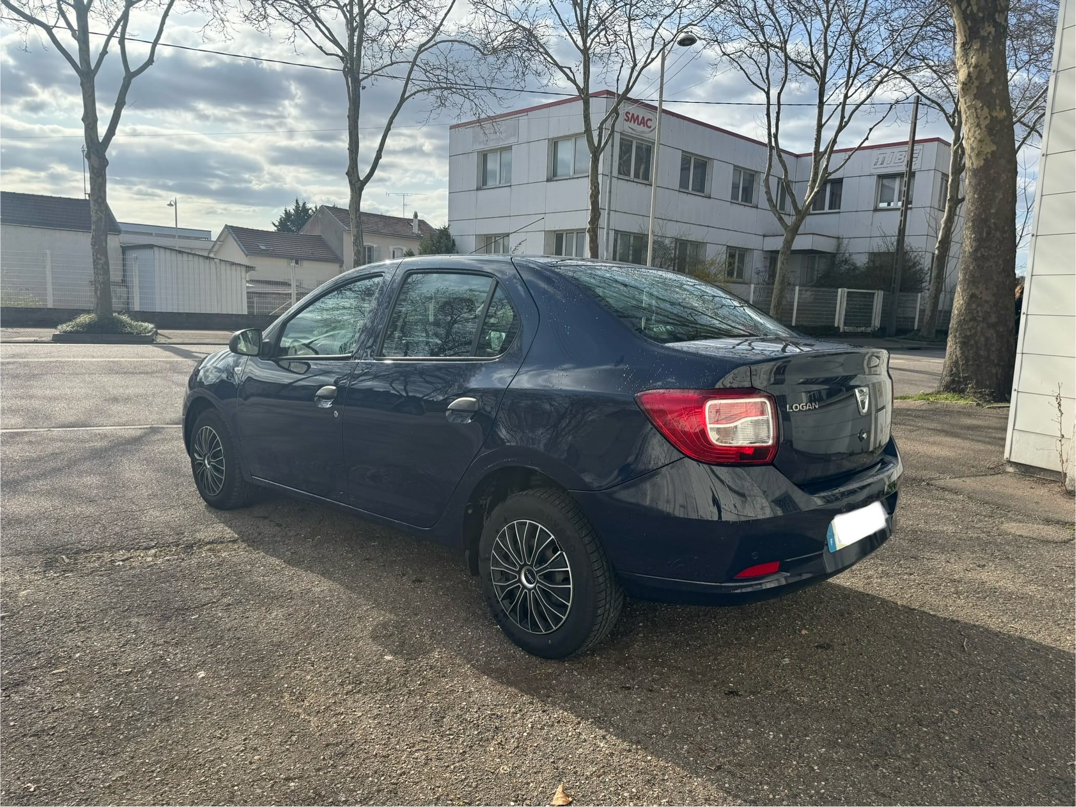 Dacia Logan avec Entrée audio / iPod