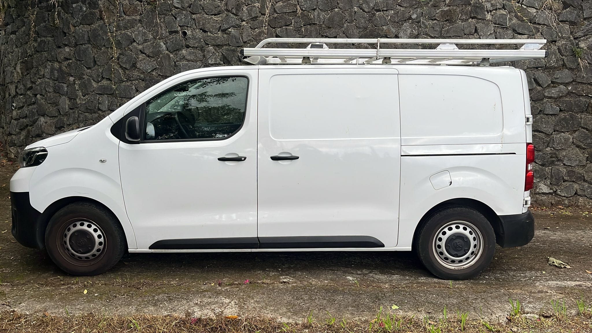 Toyota Proace Verso avec Régulateur de vitesse