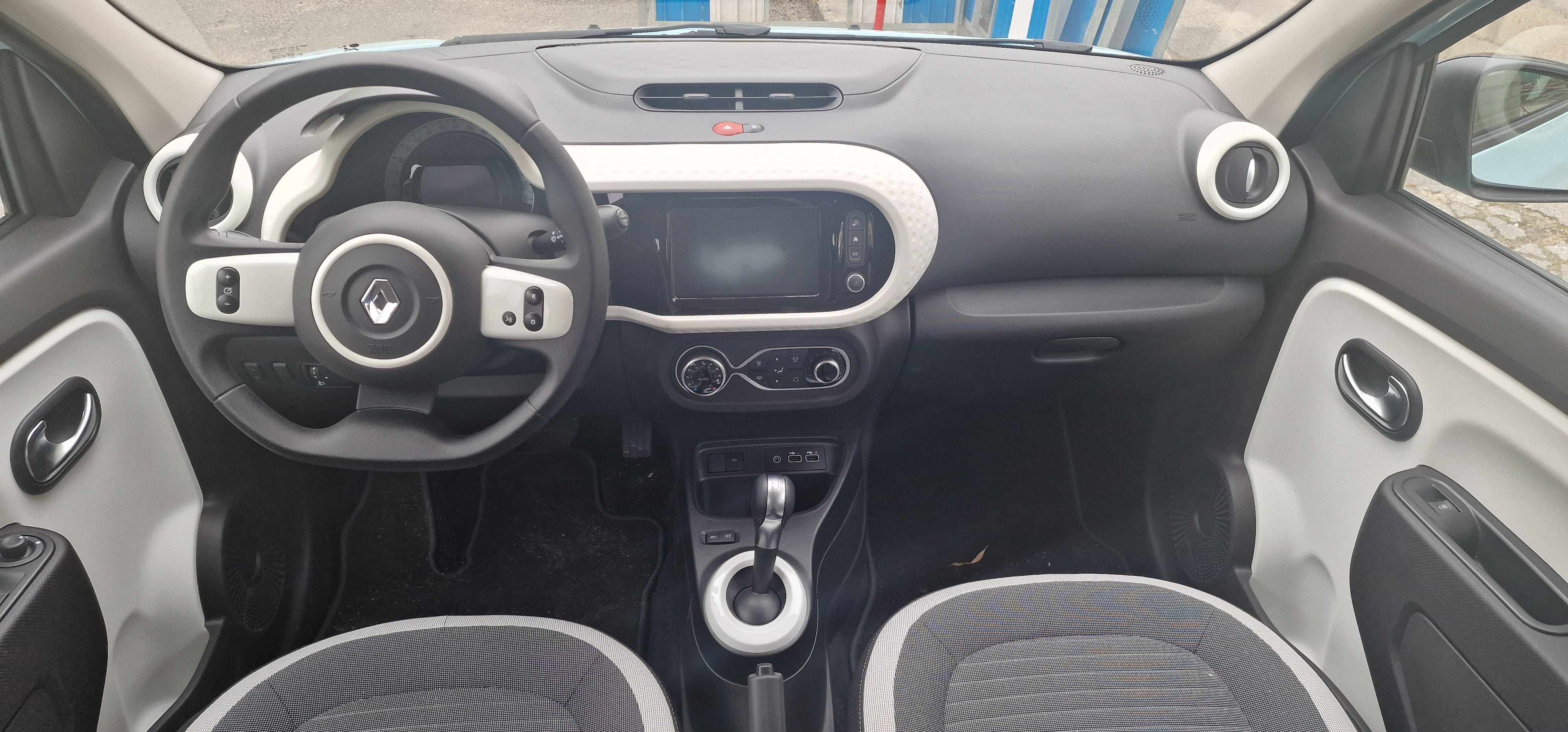 Renault Twingo E-Tech avec Audio Bluetooth