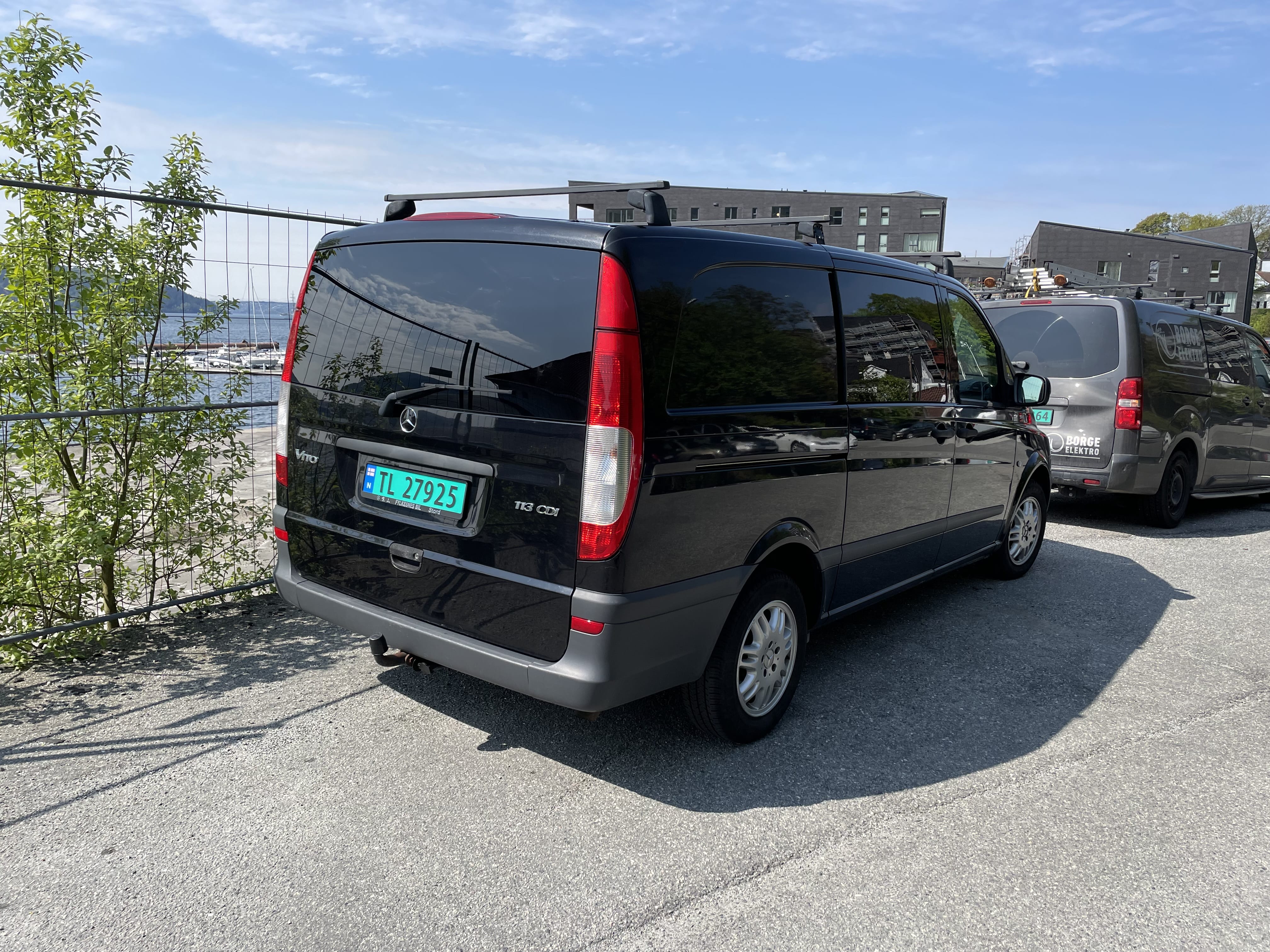 Mercedes Vito Mixto med Babysete