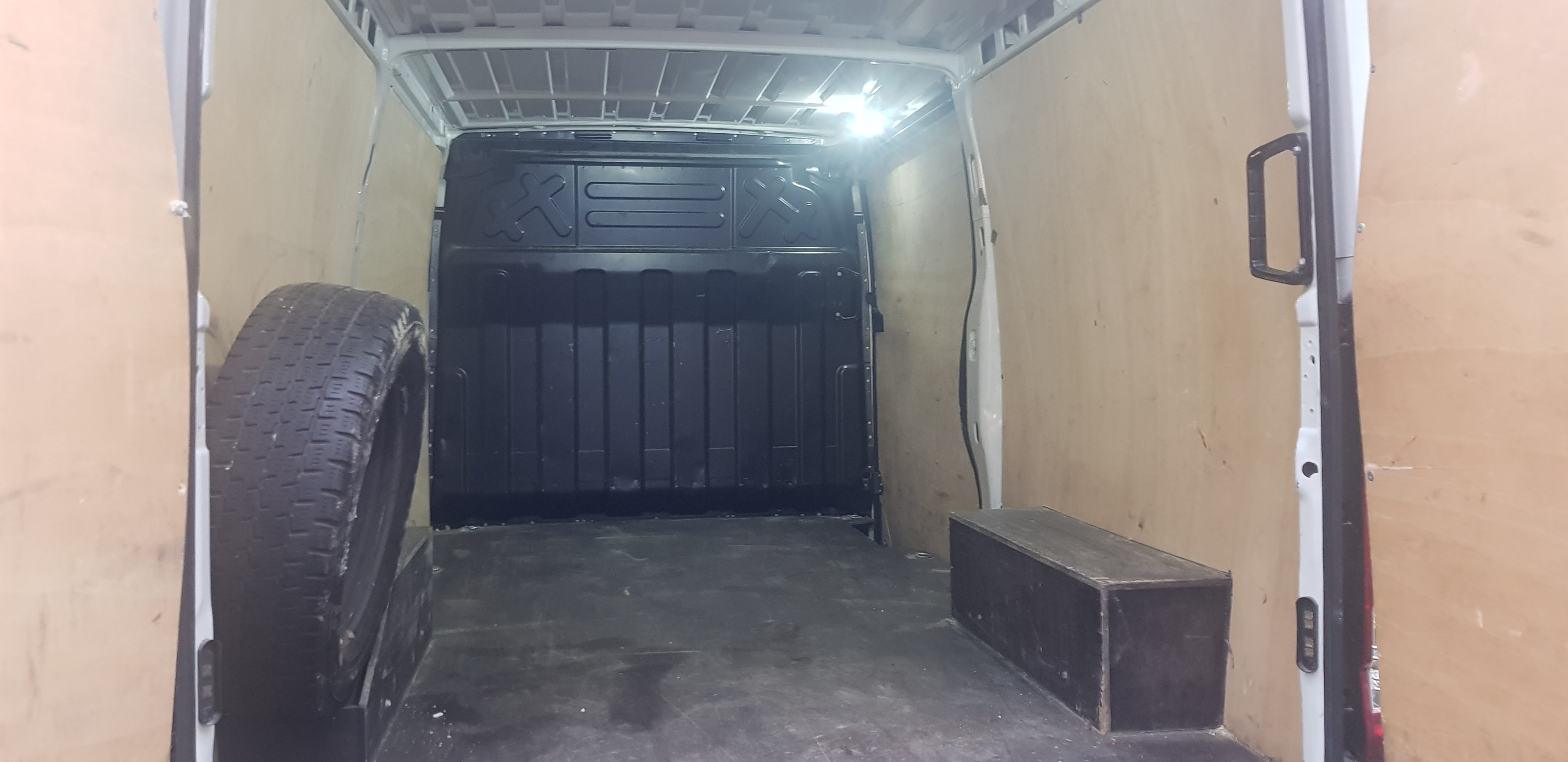 Iveco Daily avec Audio Bluetooth