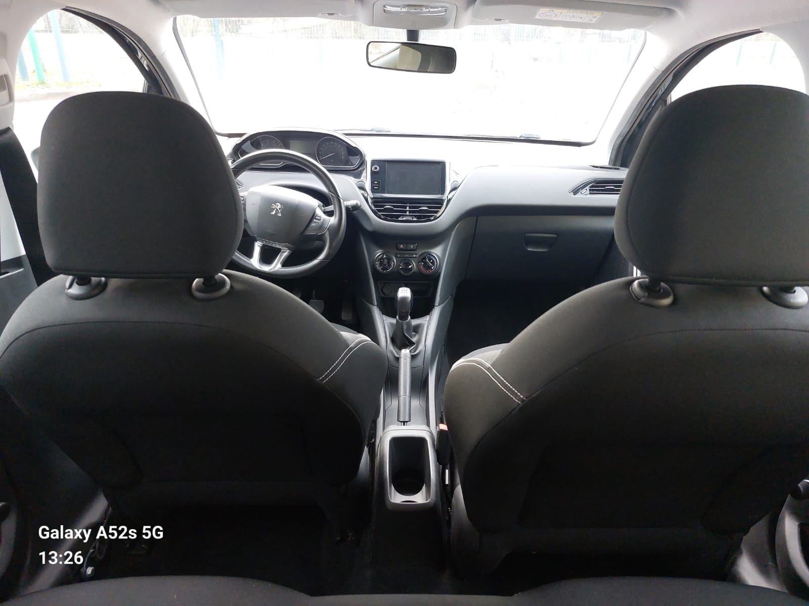 Peugeot 208 avec Android Auto