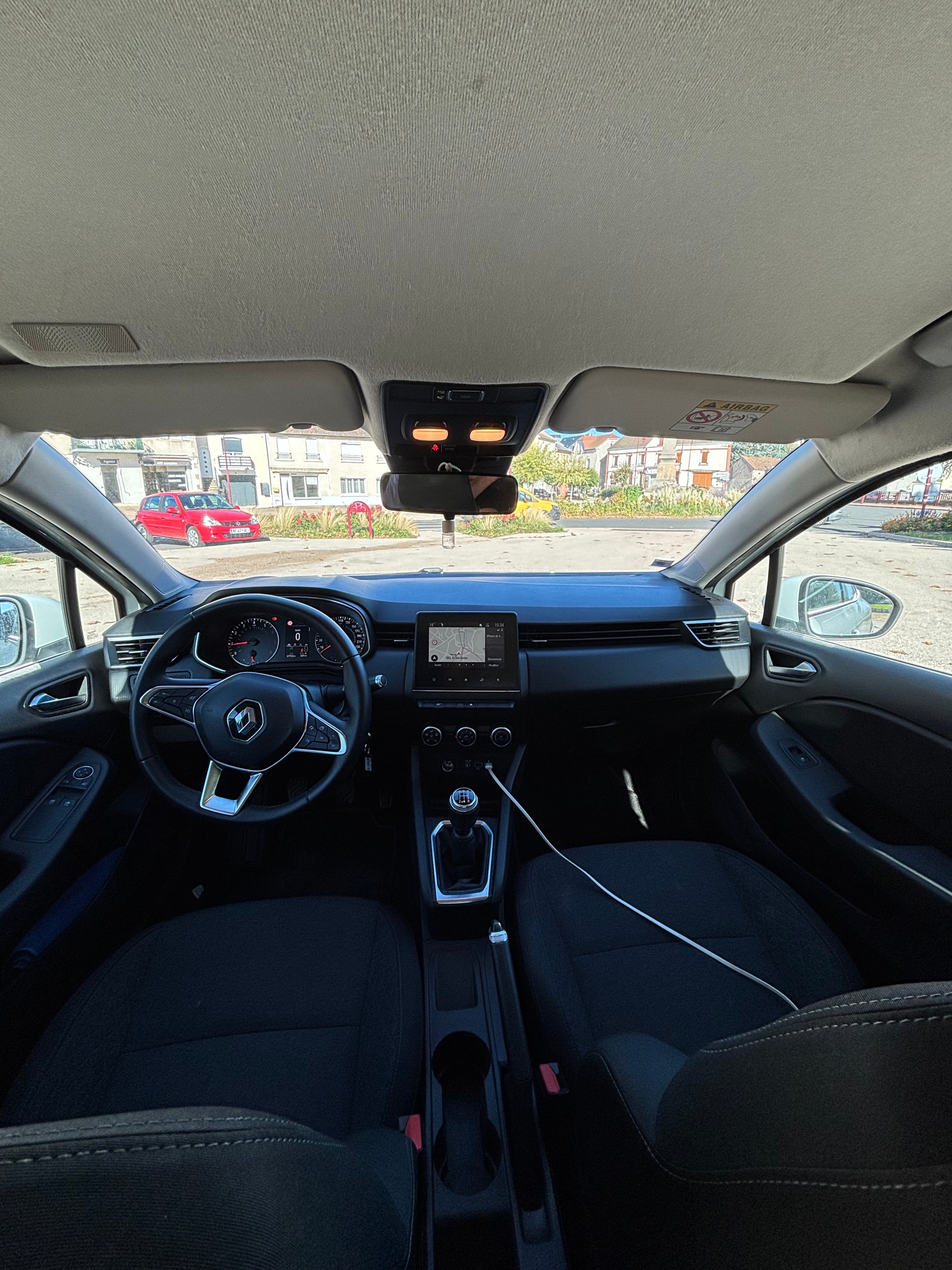 Renault Clio mit Navigationsgerät