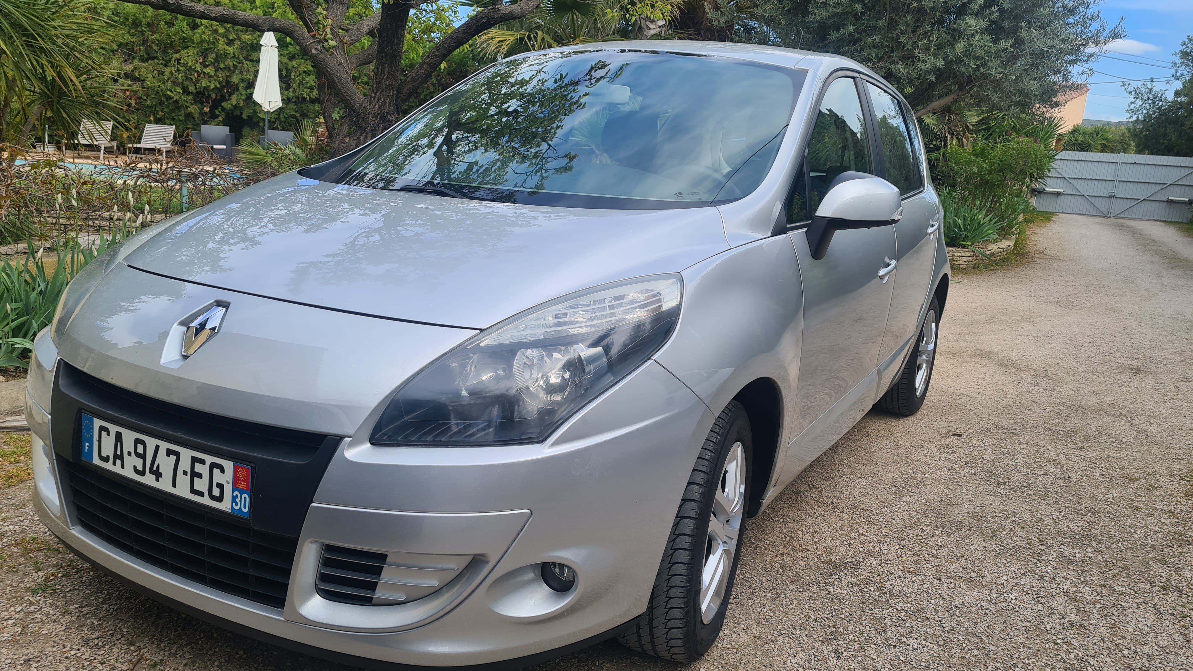 Renault Scenic 1,5 l hdi CONFORT climatisation  automatique, 2012, Diesel