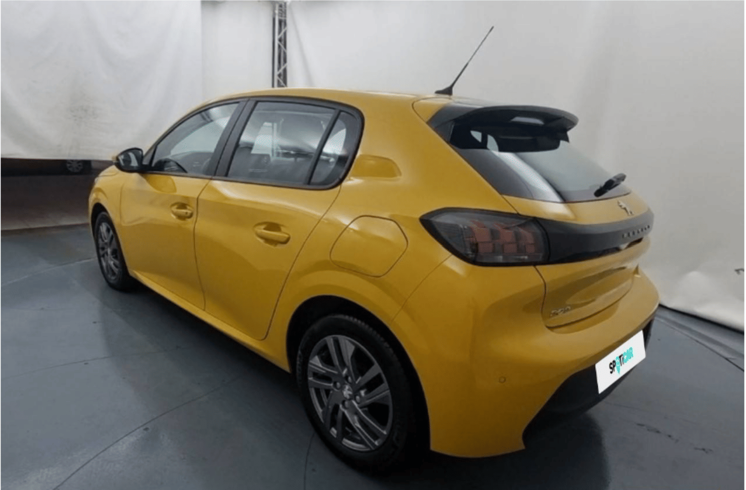 Peugeot 208 con GPS